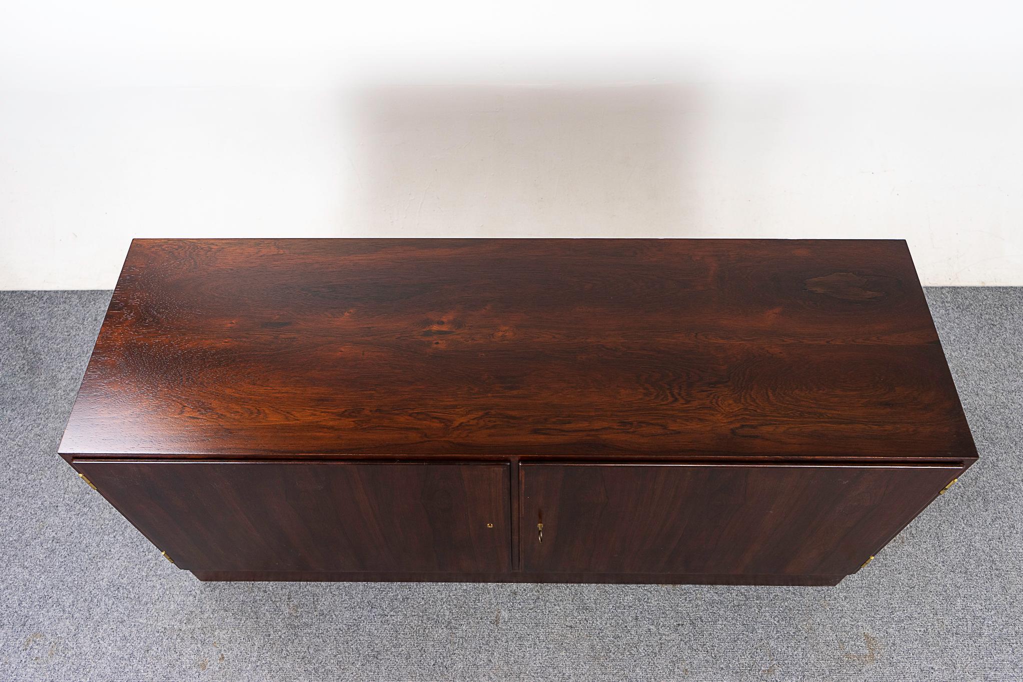 Veneer Danish Modern Rosewood Sideboard by Hundevad For Sale
