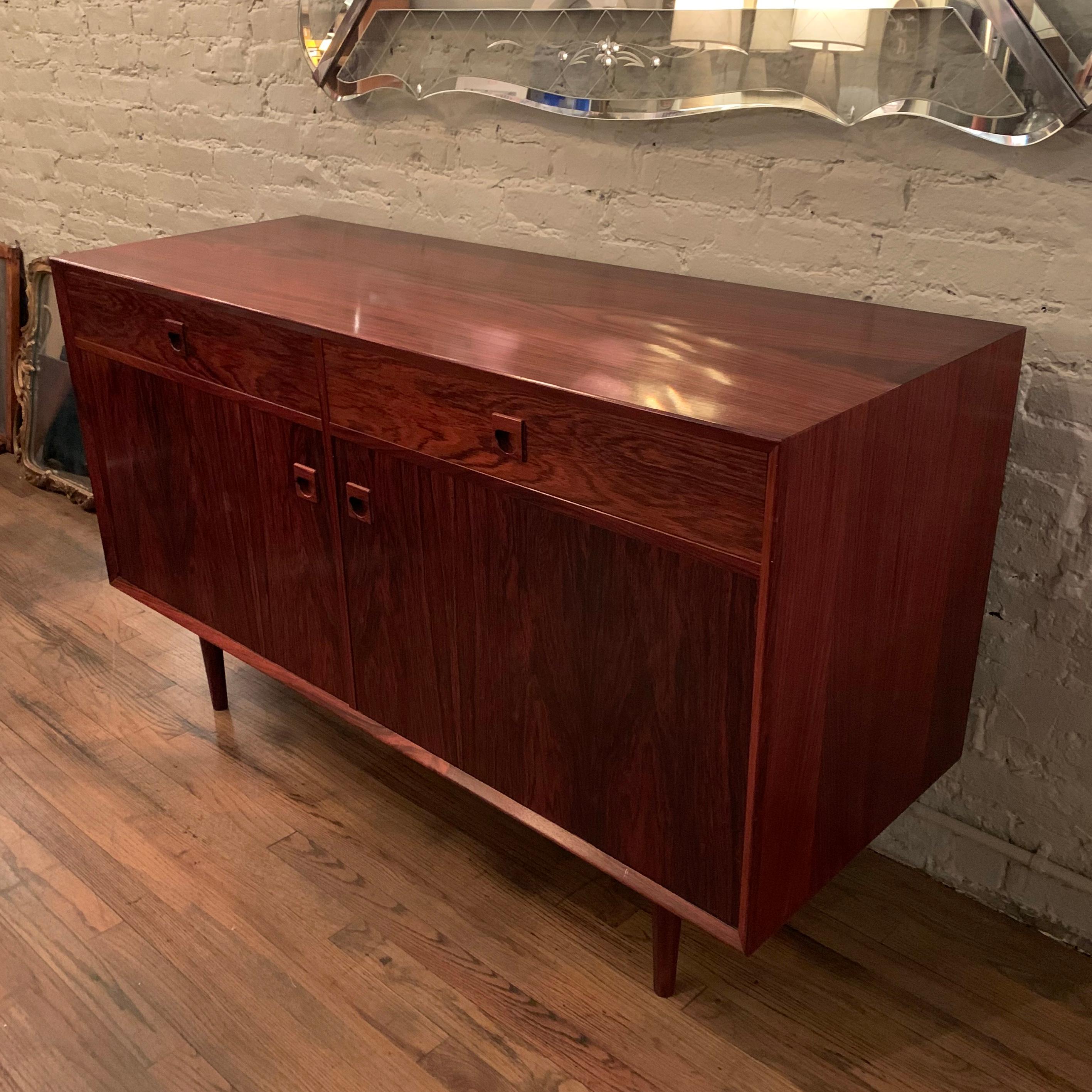 Danish Modern Rosewood Sideboard Credenza by E. Brouer for Brouer Møbelfabrik In Good Condition In Brooklyn, NY