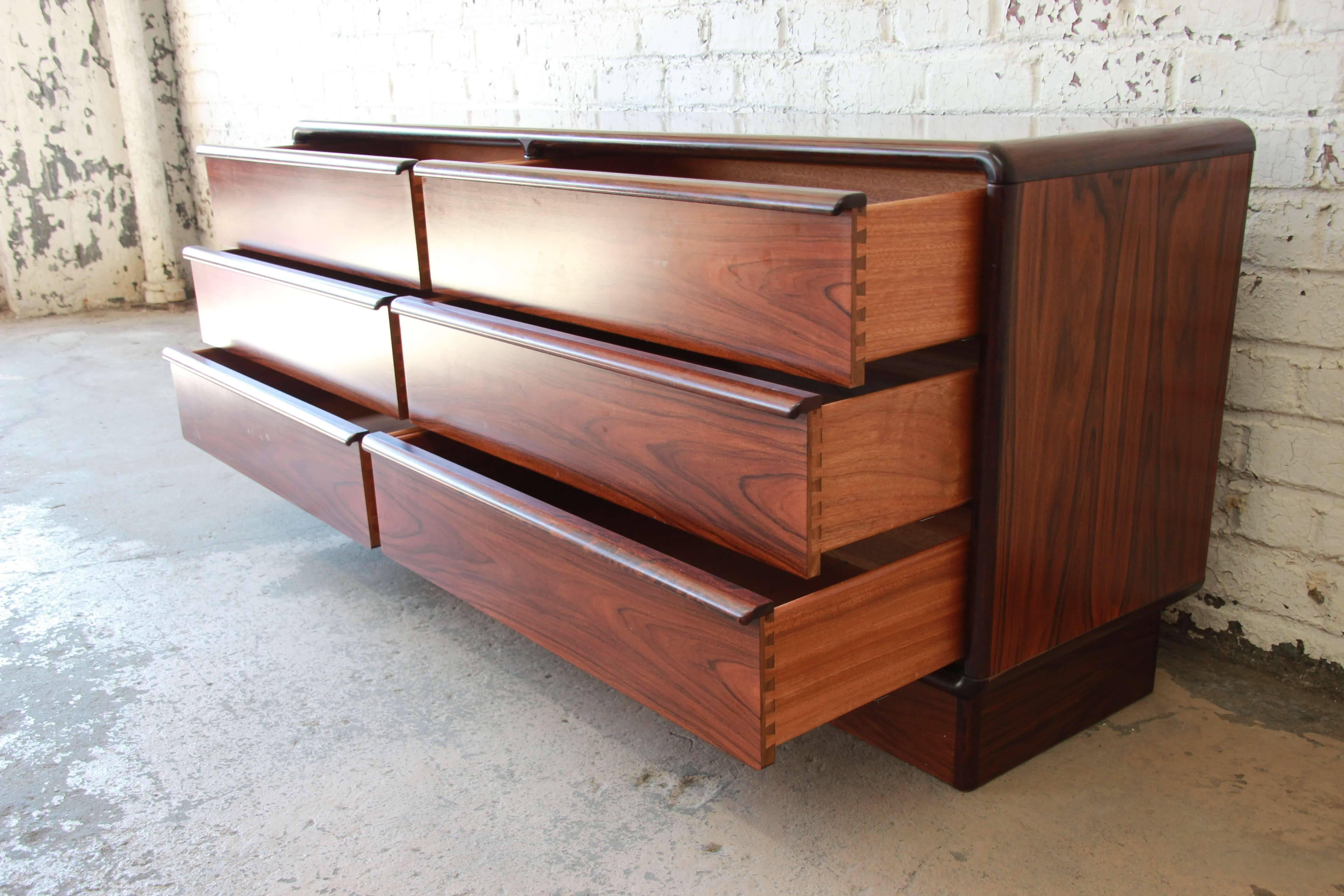 Danish Modern Rosewood Six-Drawer Dresser of Credenza by Brouer 2