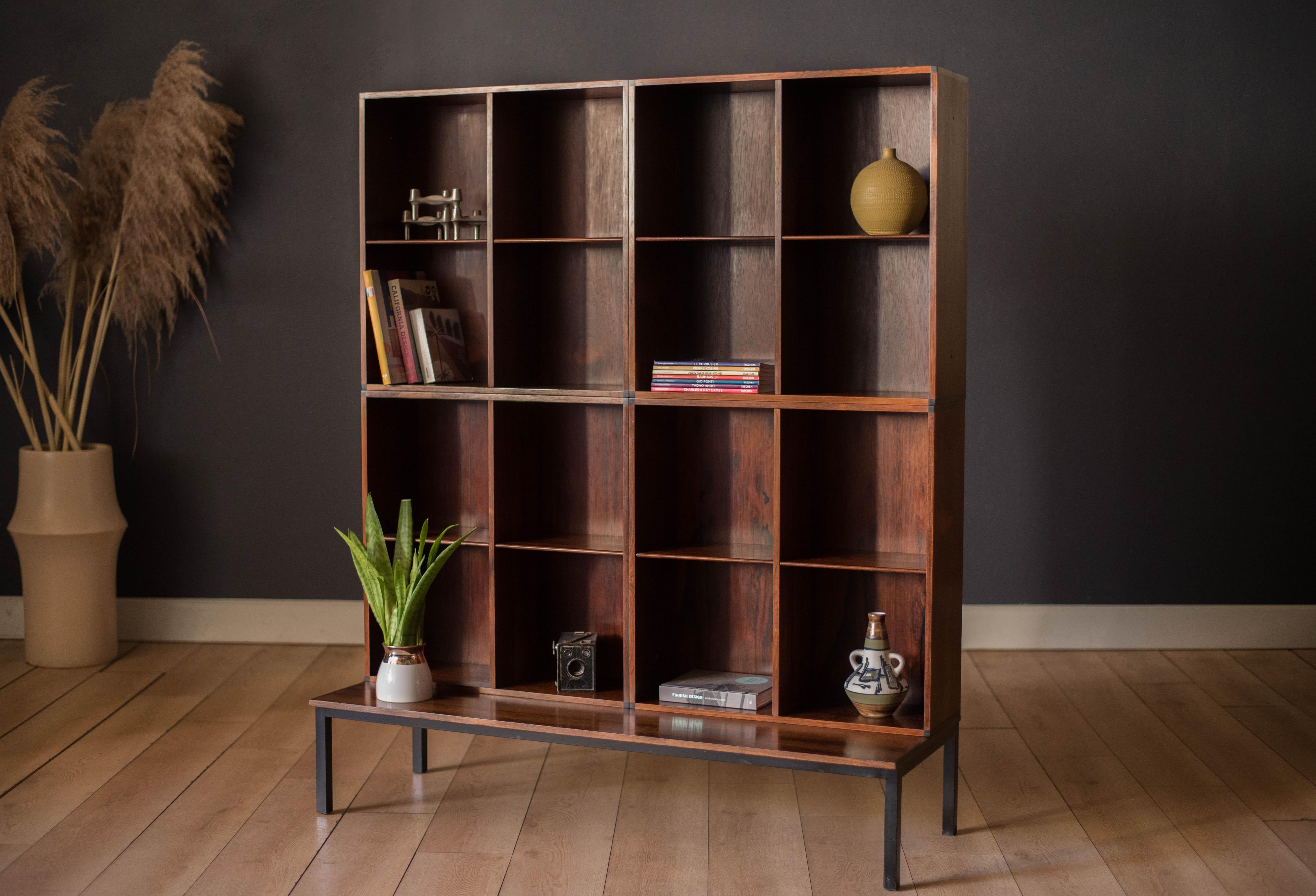 Danish Modern Rosewood Stackable 3-Piece Bookcase Set with Table In Good Condition In San Jose, CA