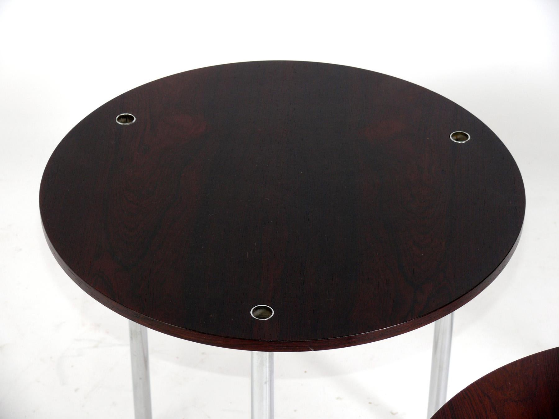 Mid-Century Modern Tables empilables danoises modernes en bois de rose par Poul Norreklit   en vente