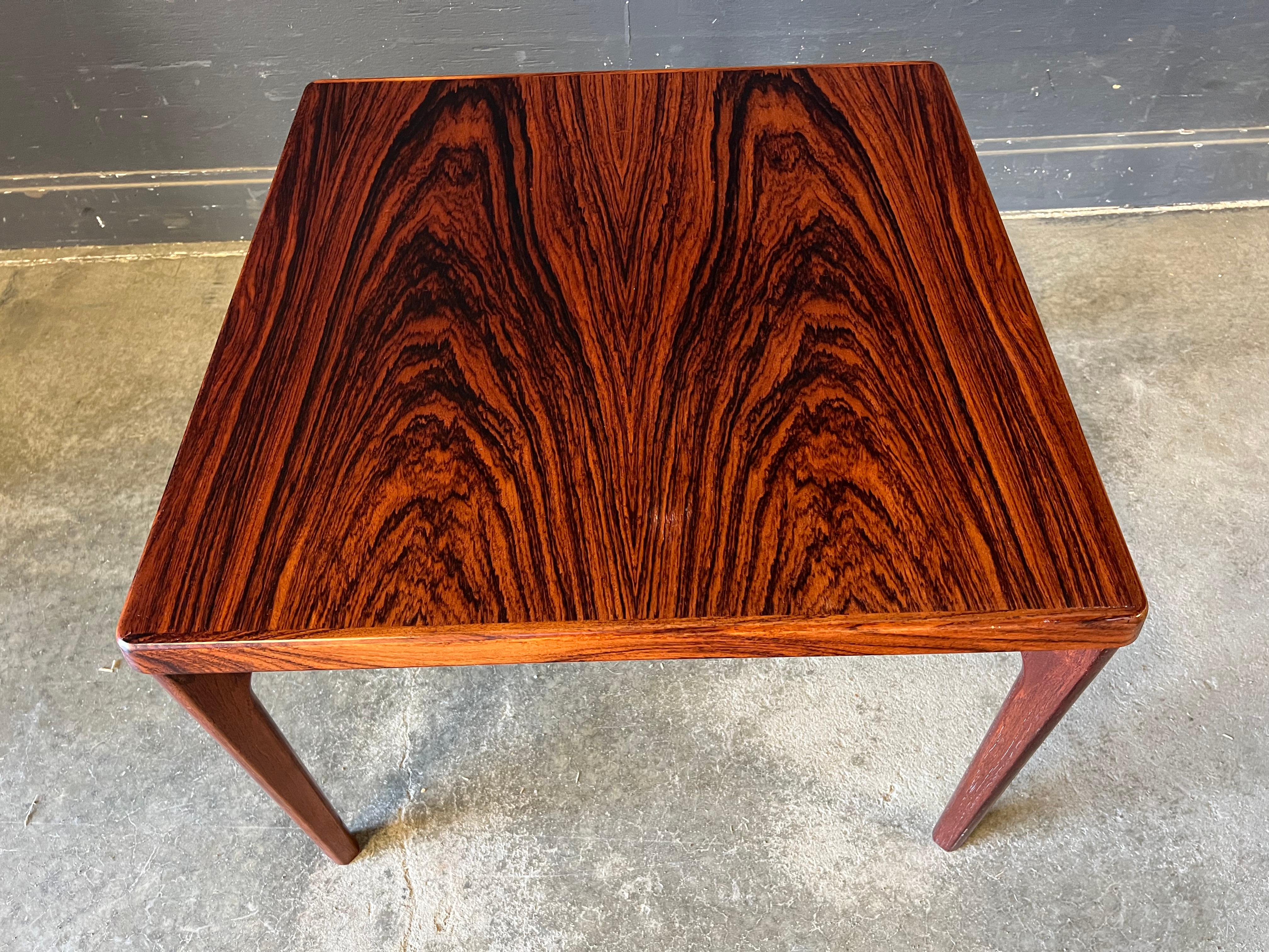 danish modern rosewood vejle stole side table In Good Condition For Sale In Hudson, NY