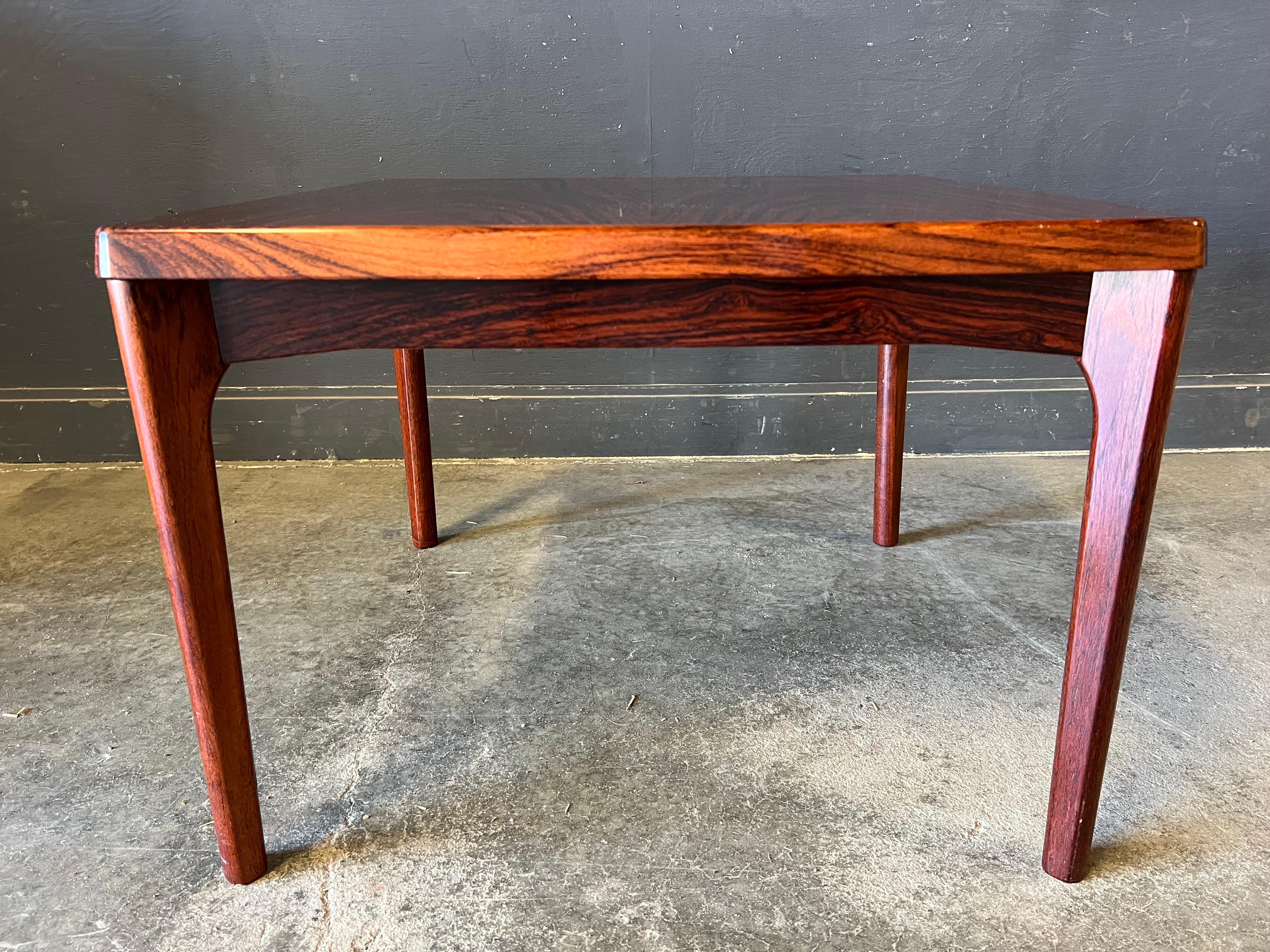 Wood danish modern rosewood vejle stole side table For Sale