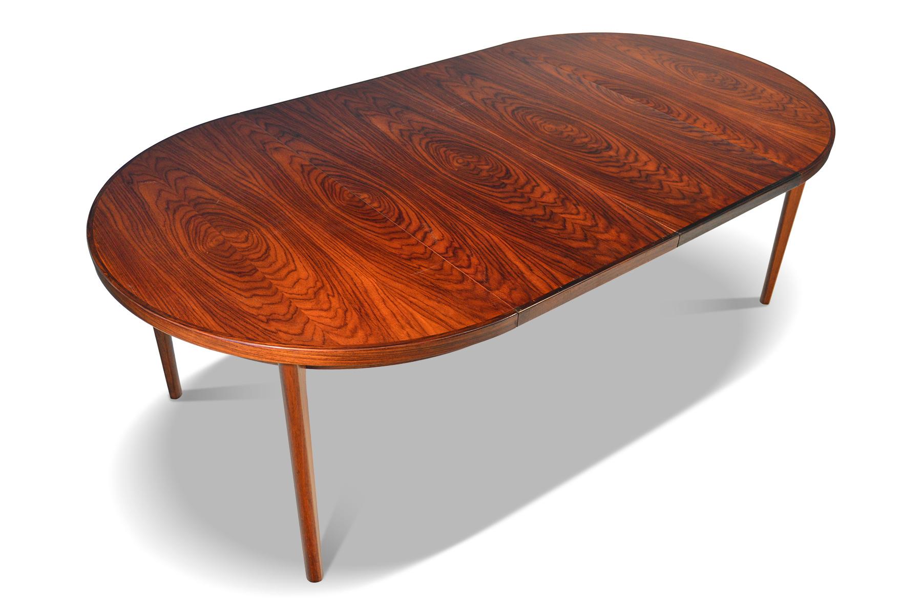 Danish Modern Round Brazilian Rosewood Table with Two Leaves 1