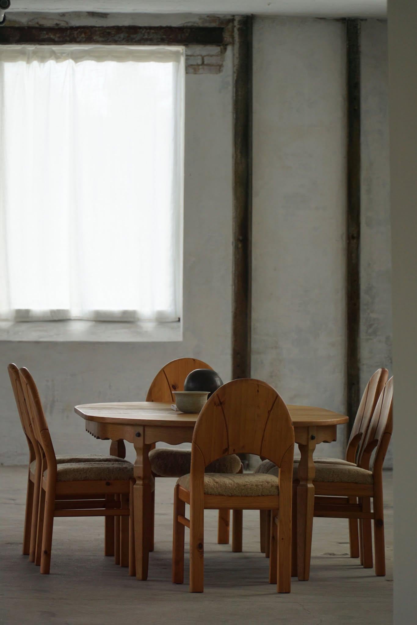 Table de salle à manger ronde moderne danoise en Oak par Rosengaarden, milieu du siècle, années 1960 en vente 11