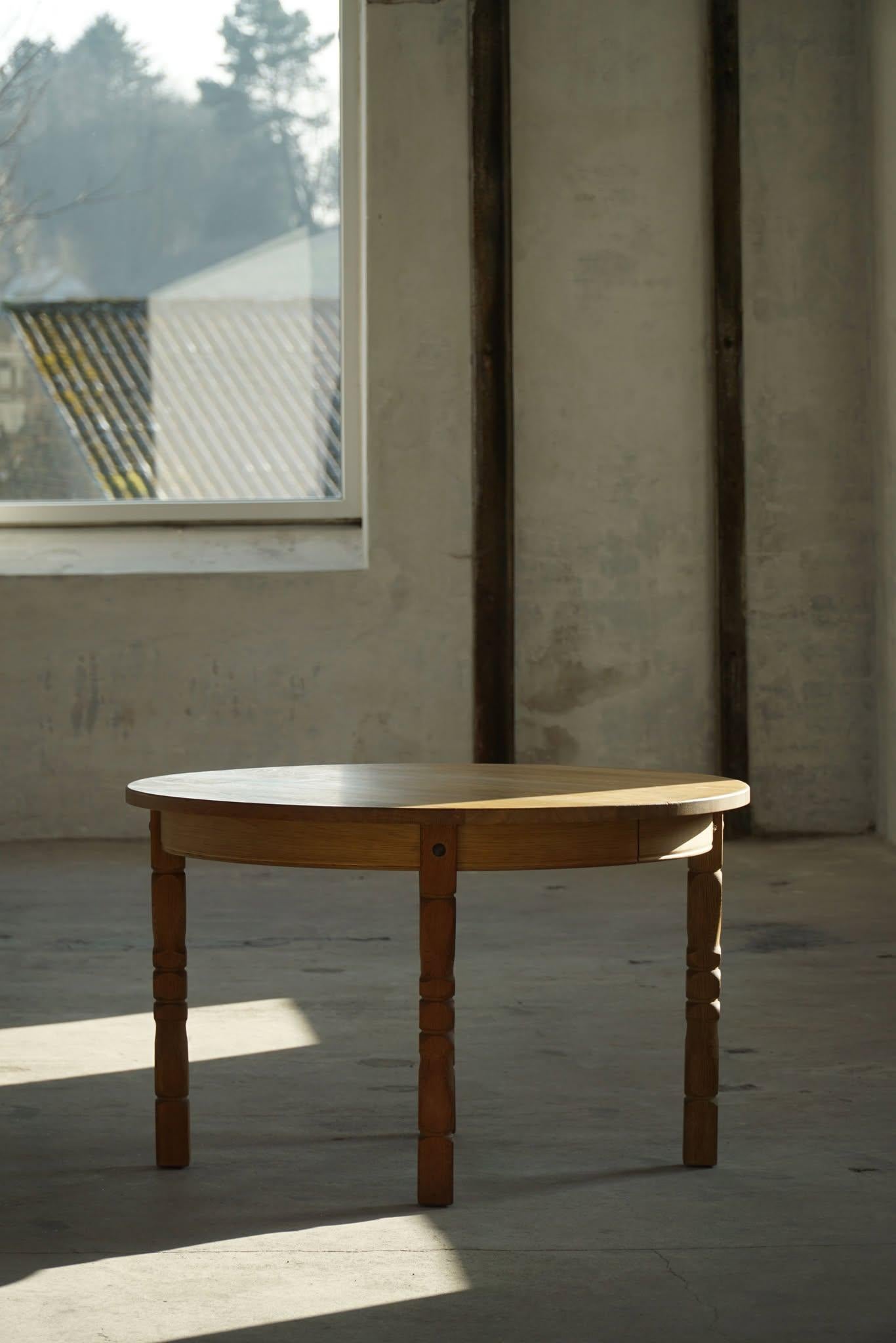 Danish Modern, Round Dining Table in Oak with 3 Extensions, Mid Century, 1960s For Sale 13