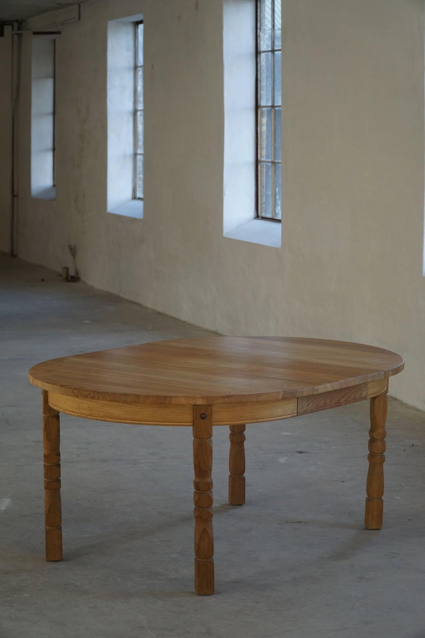 Danish Modern, Round Dining Table in Oak with 3 Extensions, Mid Century, 1960s For Sale 4