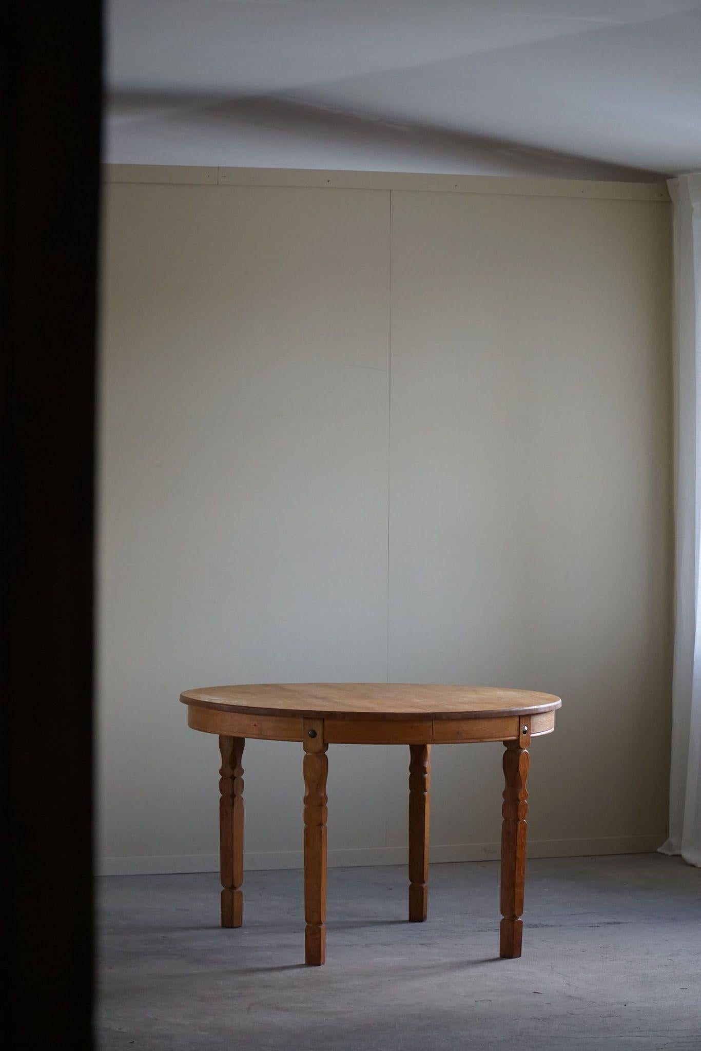 Mesa de Comedor Redonda de Roble con Extensiones, Moderna Danesa, Mediados del Siglo XX, 1960 9