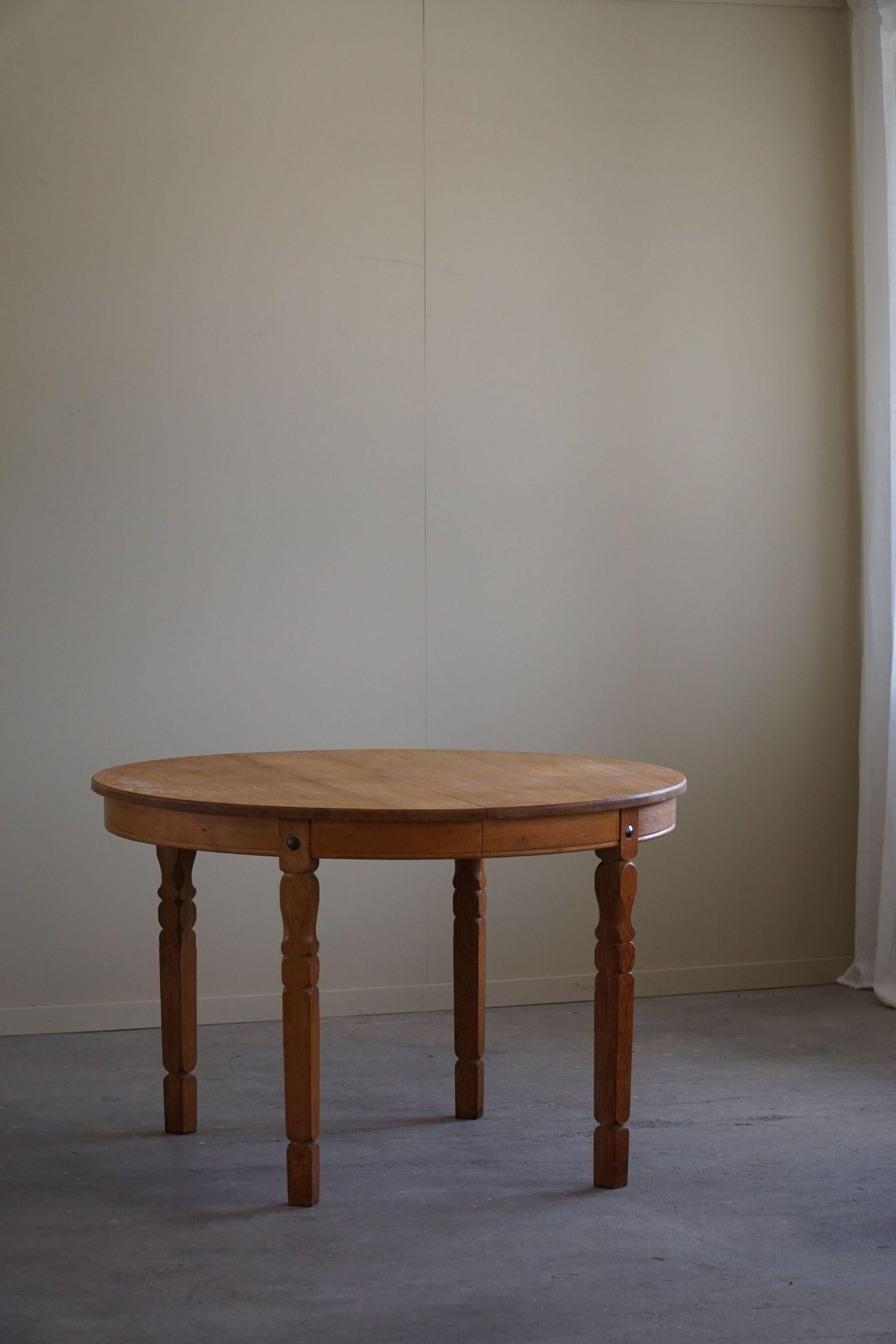 Mesa de Comedor Redonda de Roble con Extensiones, Moderna Danesa, Mediados del Siglo XX, 1960 13