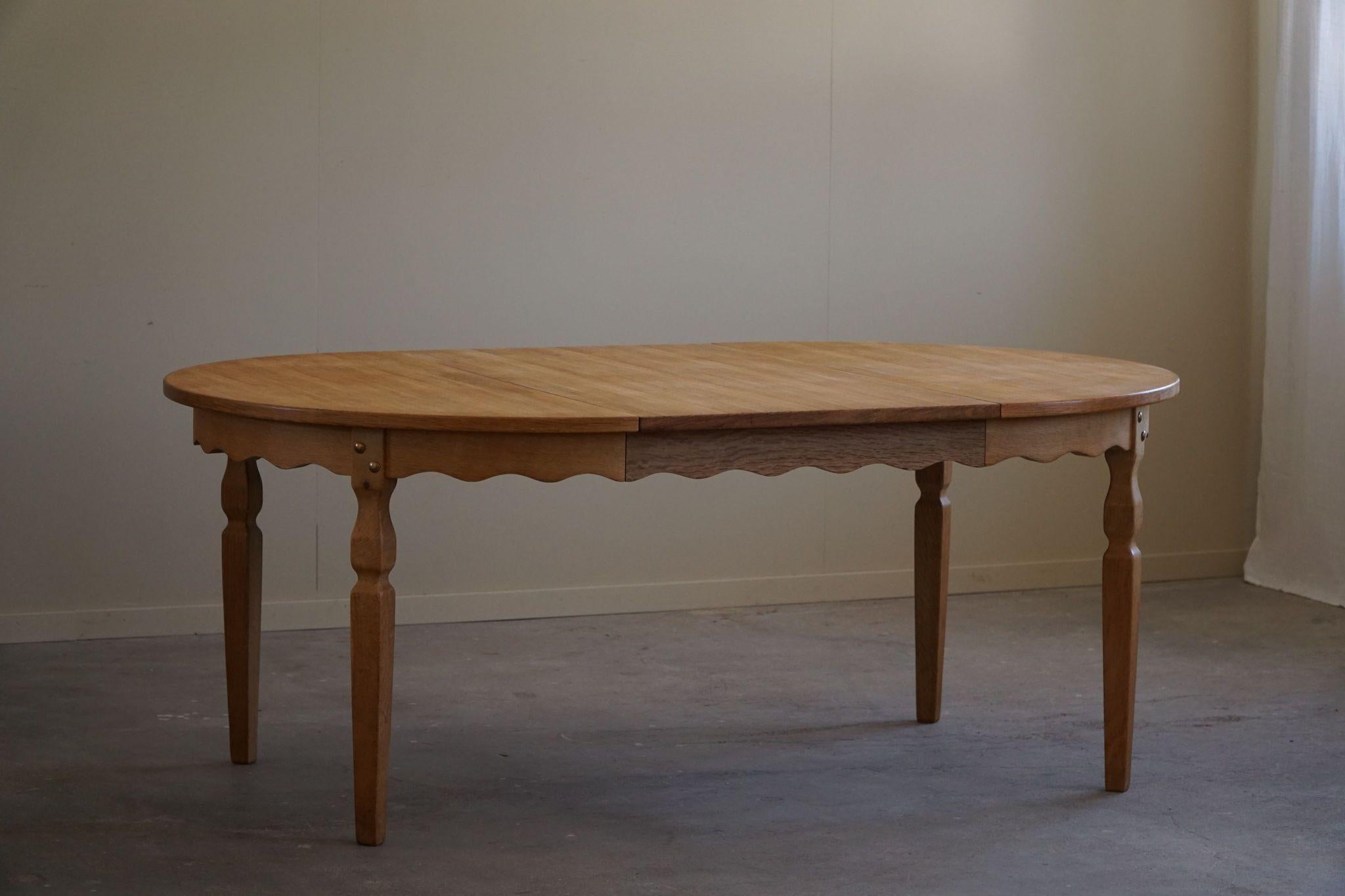 Danish Modern, Round Dining Table in Oak with Two Extensions, Mid Century, 1960s 6