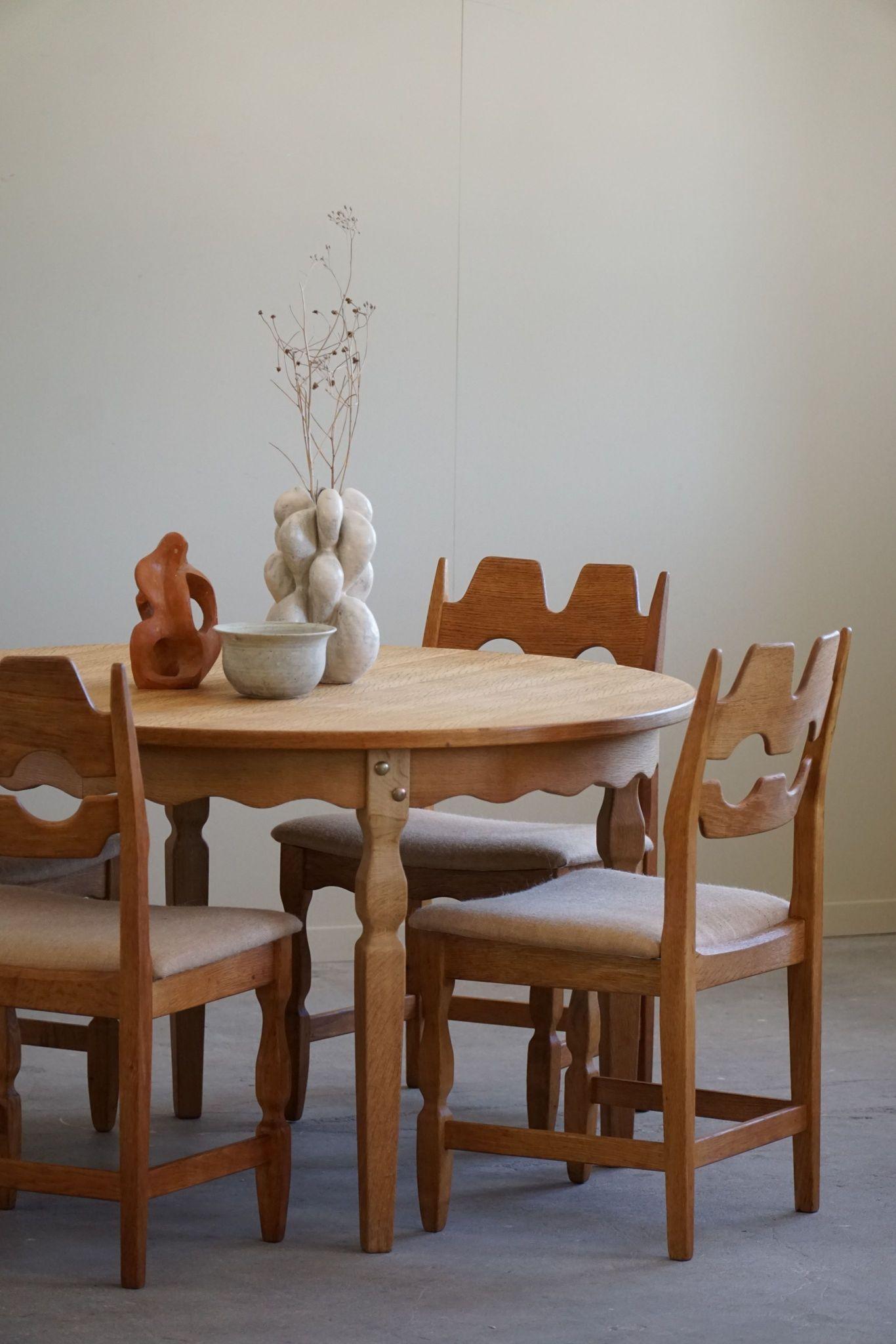 Danish Modern, Round Dining Table in Oak with Two Extensions, Mid Century, 1960s 7