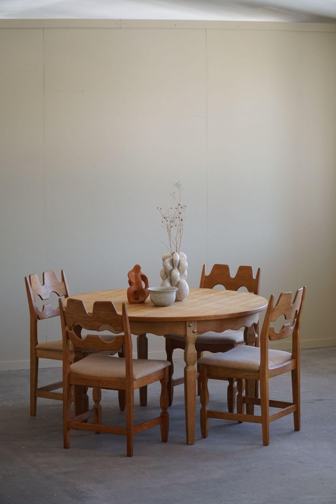 Danish Modern, Round Dining Table in Oak with Two Extensions, Mid Century, 1960s 8