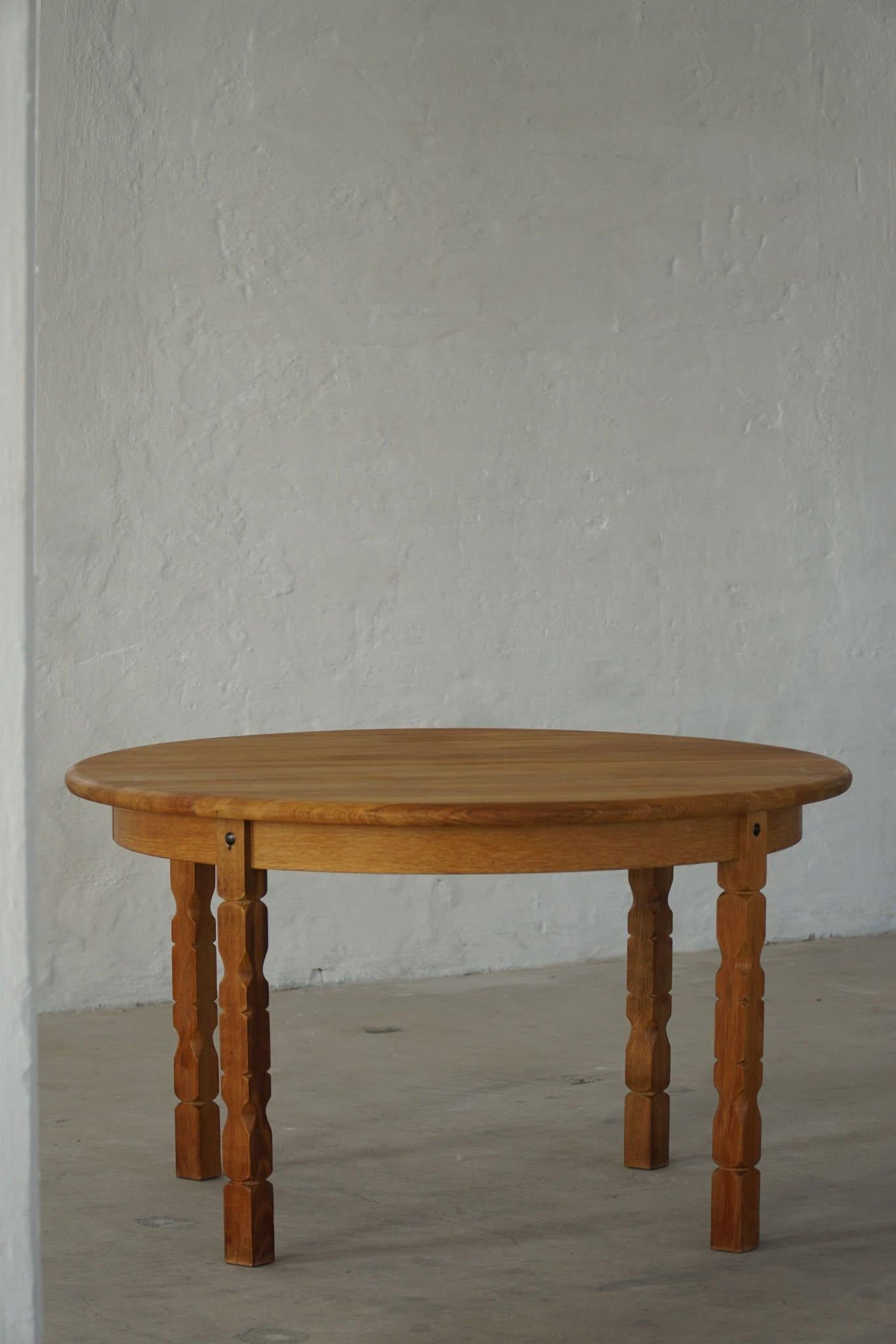 Danish Modern, Round Dining Table in Oak with Two Extensions, Mid Century, 1960s For Sale 9