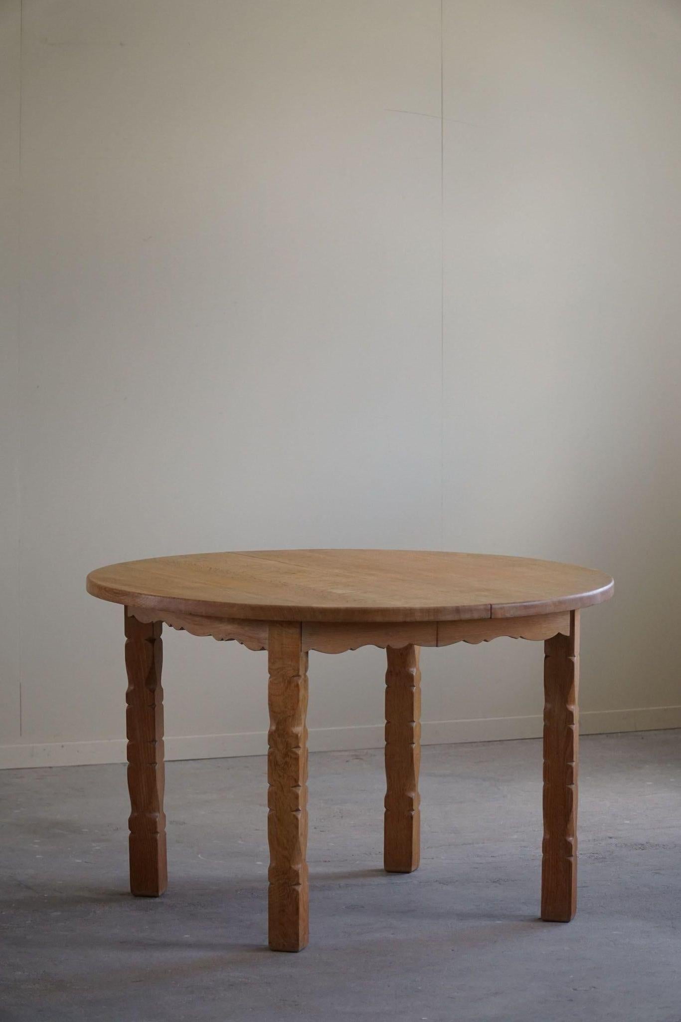 Danish Modern, Round Dining Table in Oak with Two Extensions, Mid Century, 1960s 10