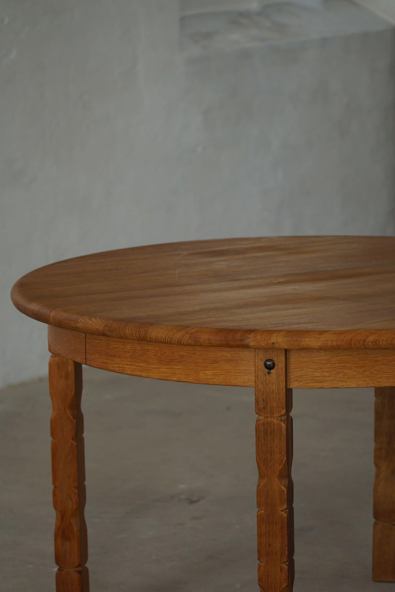 Danish Modern, Round Dining Table in Oak with Two Extensions, Mid Century, 1960s For Sale 10
