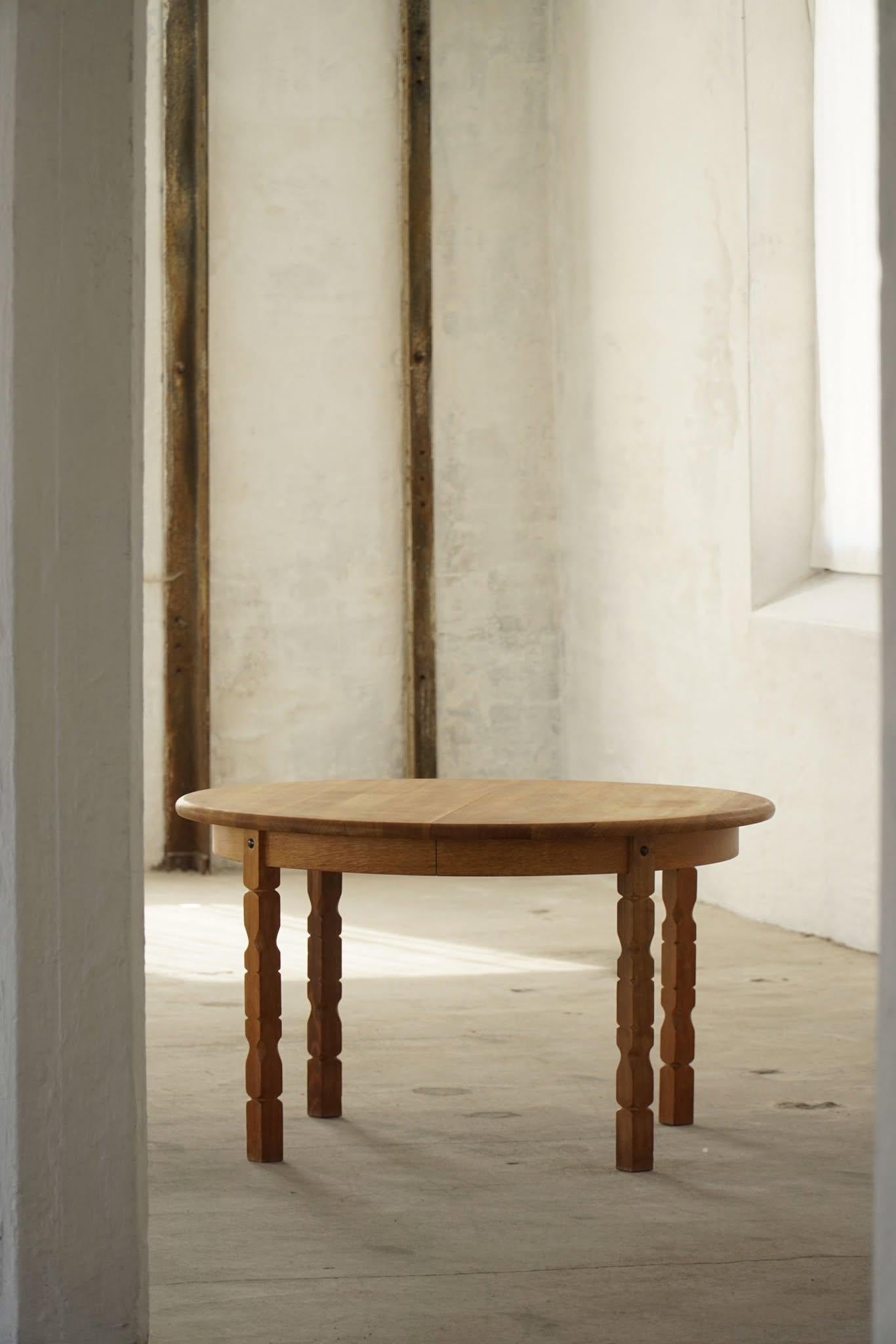 Danish Modern, Round Dining Table in Oak with Two Extensions, Mid Century, 1960s For Sale 15