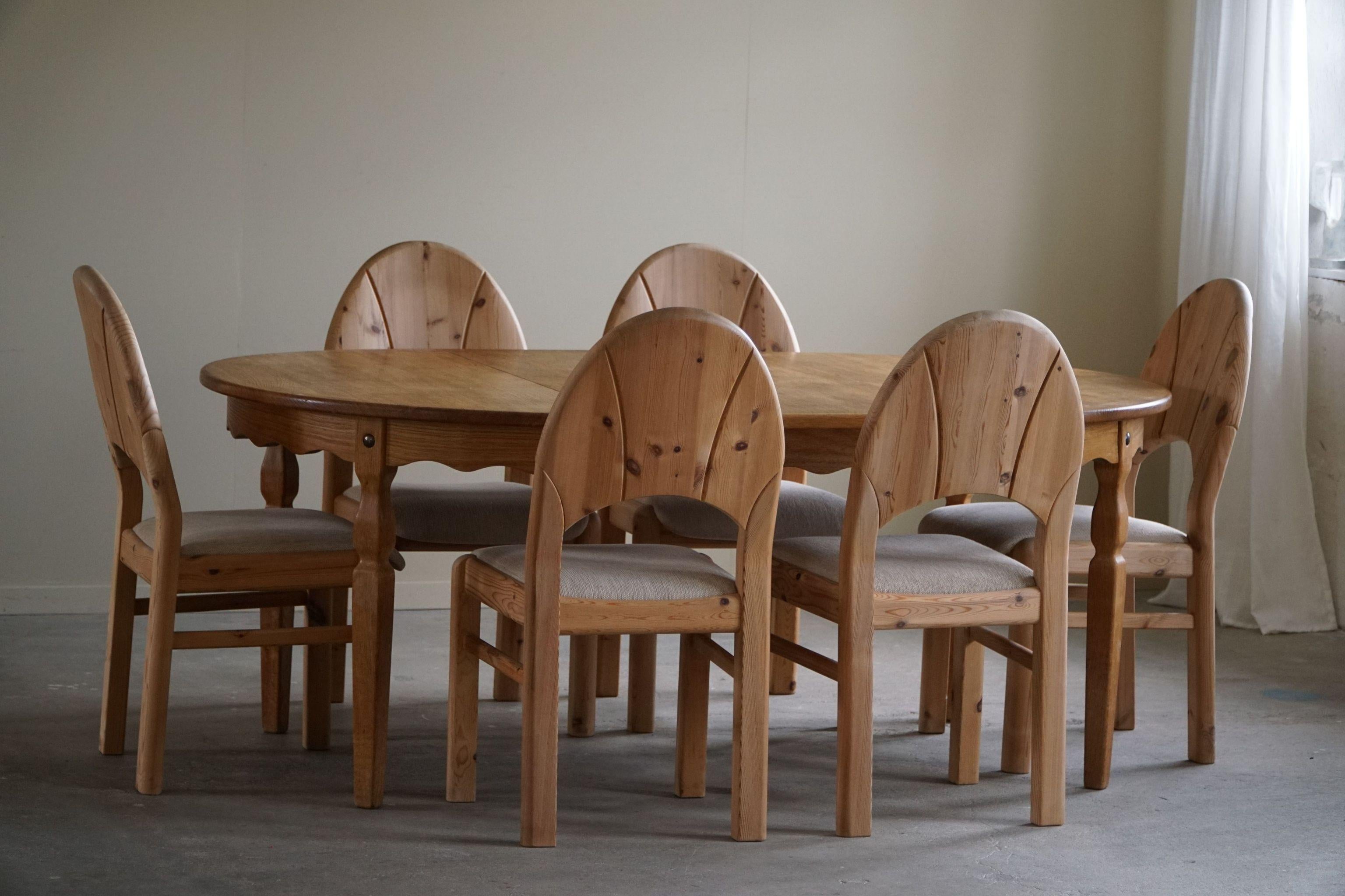 Danish Modern, Round Dining Table in Oak with Two Extensions, Mid Century, 1960s In Good Condition For Sale In Odense, DK