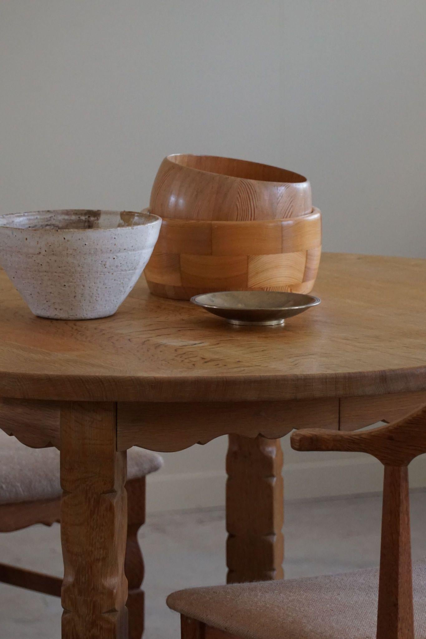 Danish Modern, Round Dining Table in Oak with Two Extensions, Mid Century, 1960s In Good Condition In Odense, DK