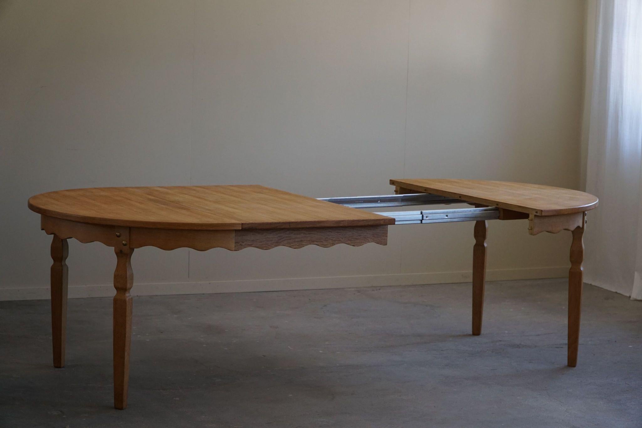 20th Century Danish Modern, Round Dining Table in Oak with Two Extensions, Mid Century, 1960s