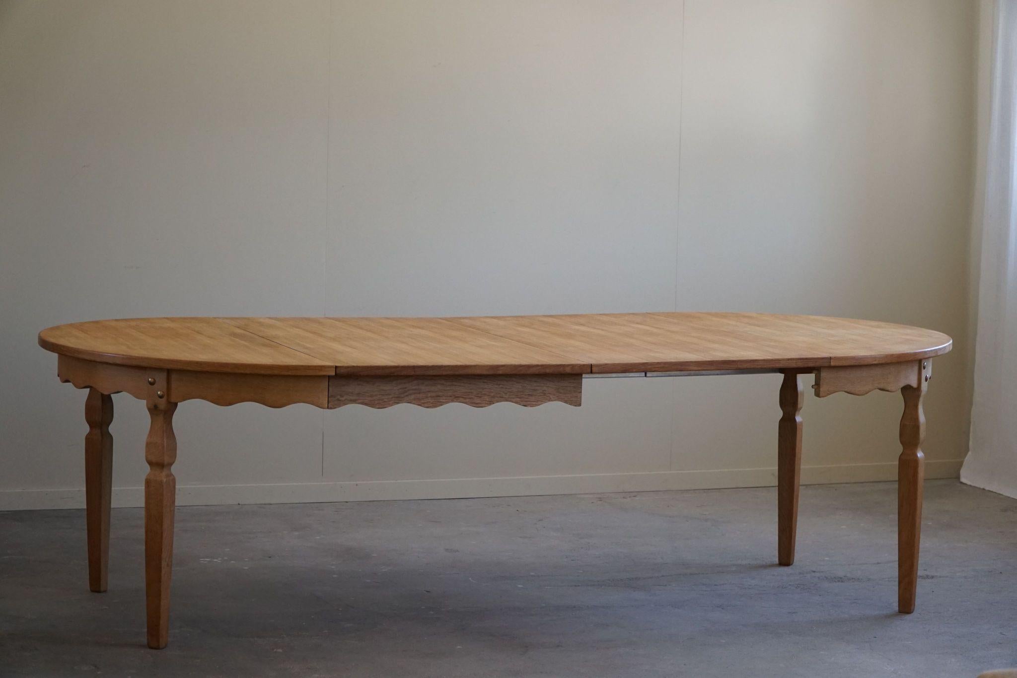 Danish Modern, Round Dining Table in Oak with Two Extensions, Mid Century, 1960s 1