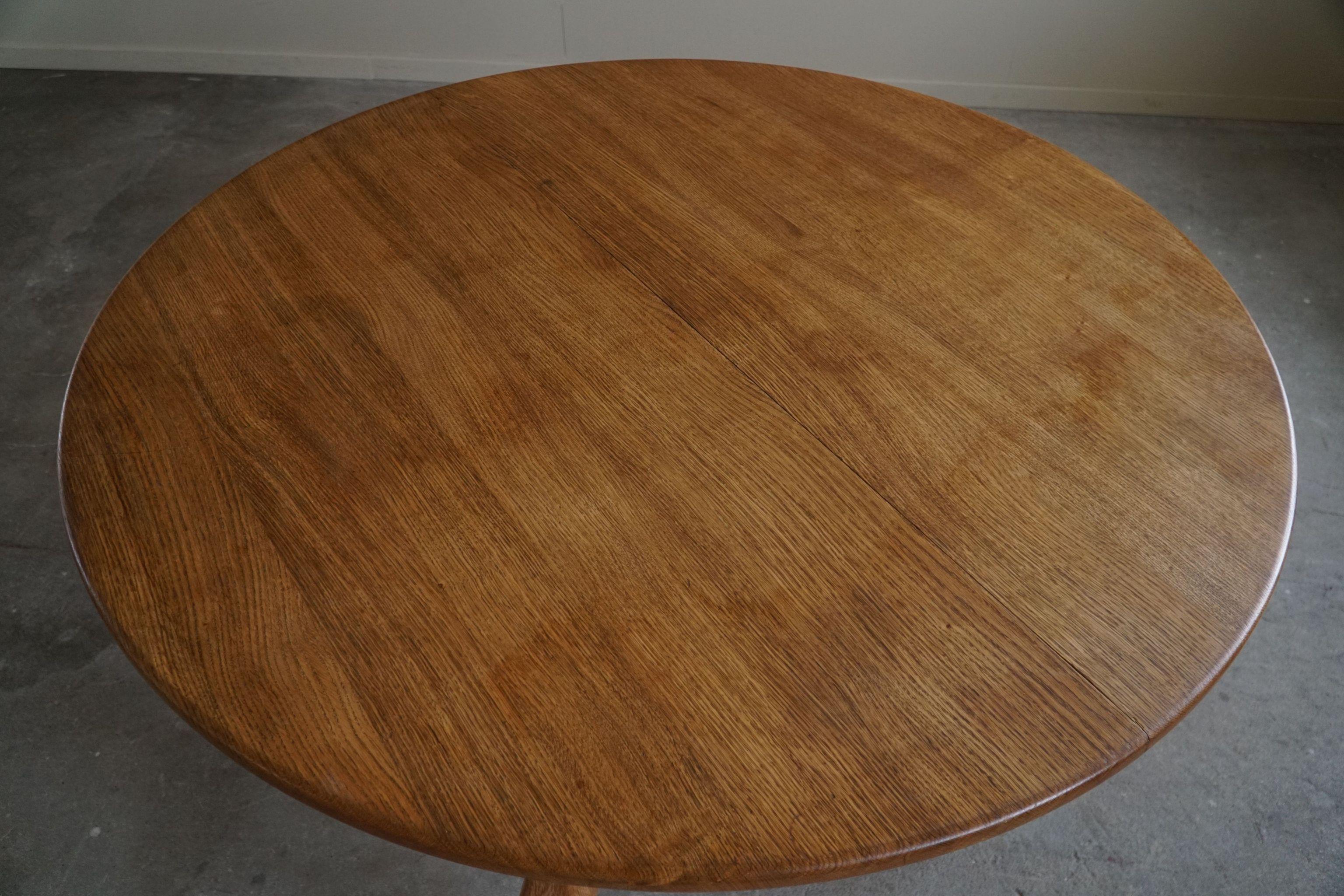 Danish Modern, Round Dining Table in Oak with Two Extensions, Mid Century, 1960s For Sale 2