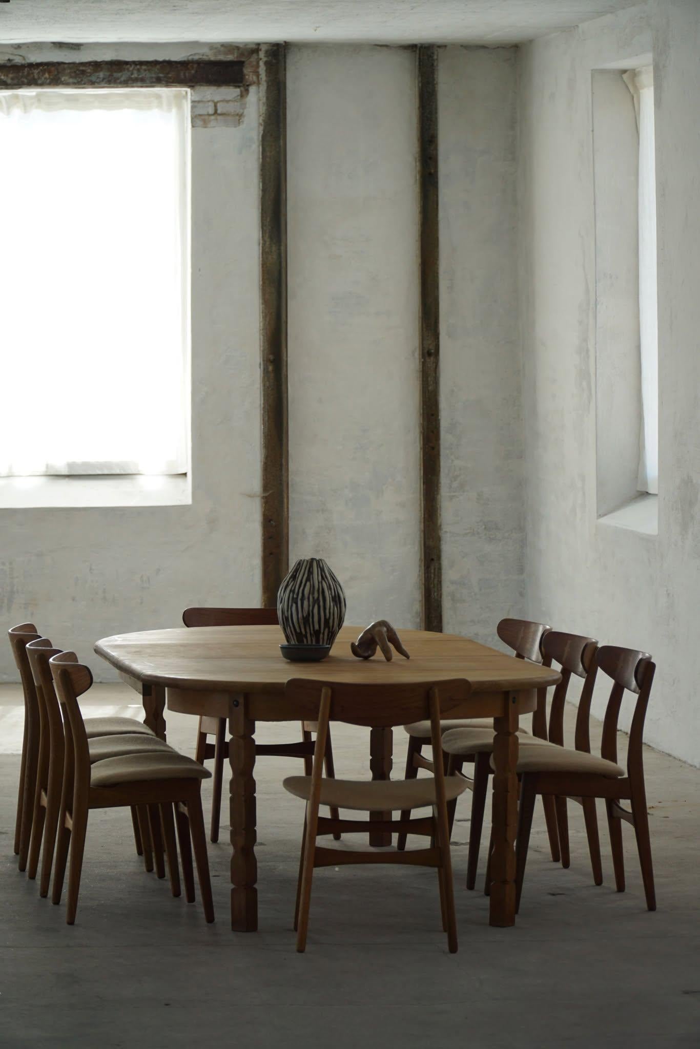 Danish Modern, Round Dining Table in Oak with Two Extensions, Mid Century, 1960s For Sale 2