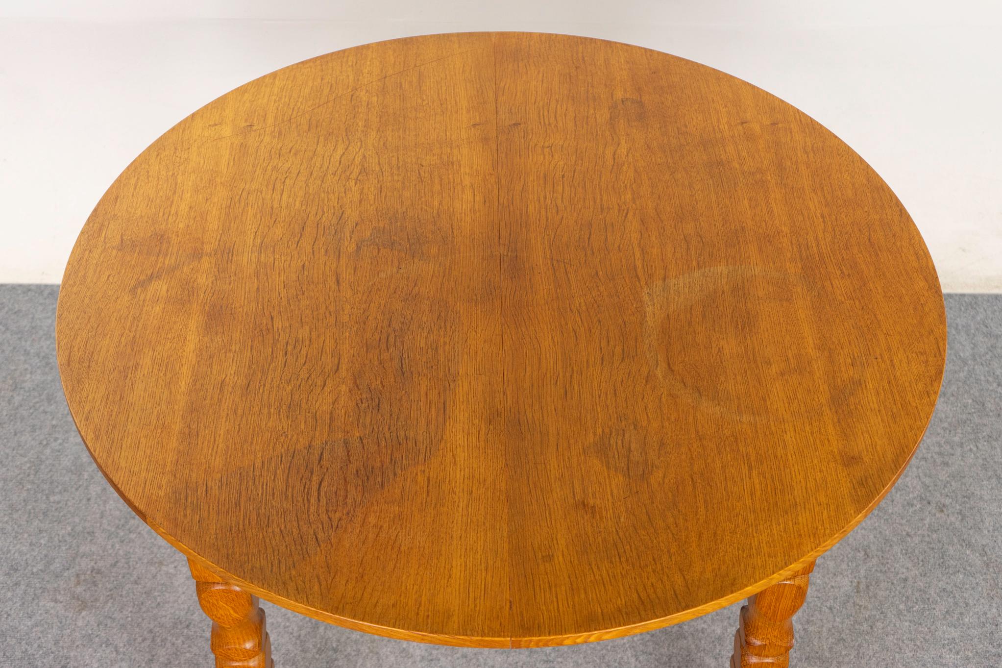 Scandinavian Modern Danish Modern Round Oak Dining Table For Sale