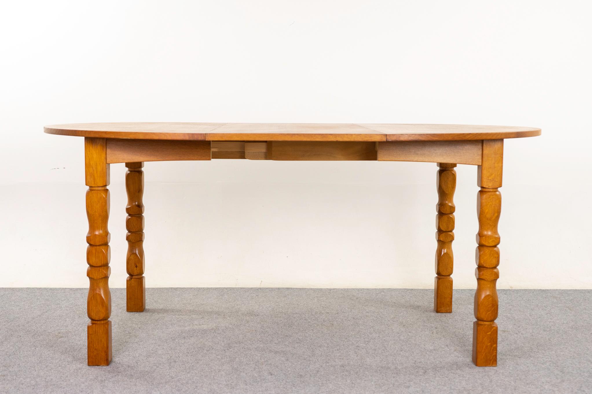 Danish Modern Round Oak Dining Table For Sale 3