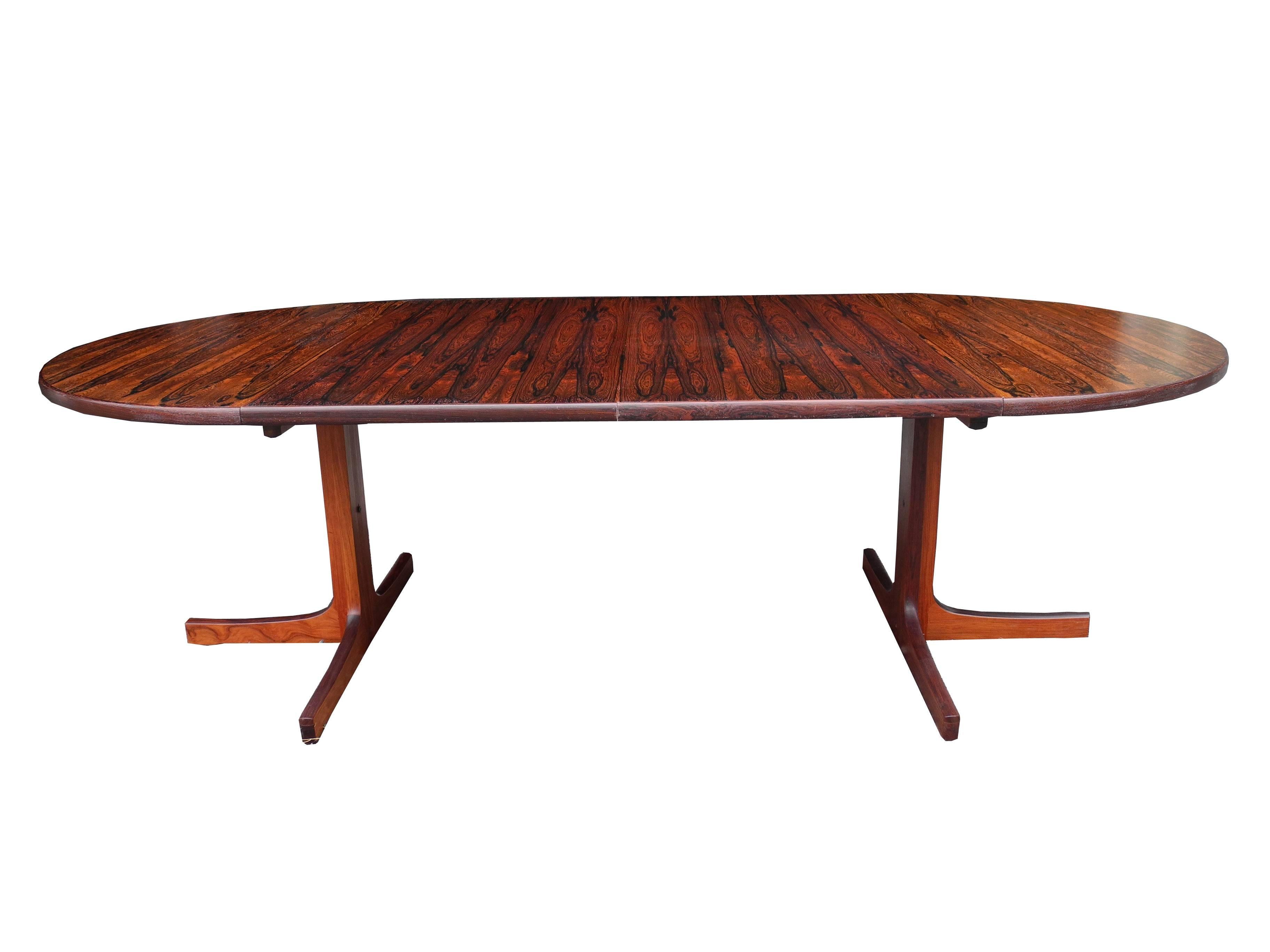 Scandinavian Modern Danish Modern Round Rosewood Dining Table by Niels Otto Møller with Two Leaves