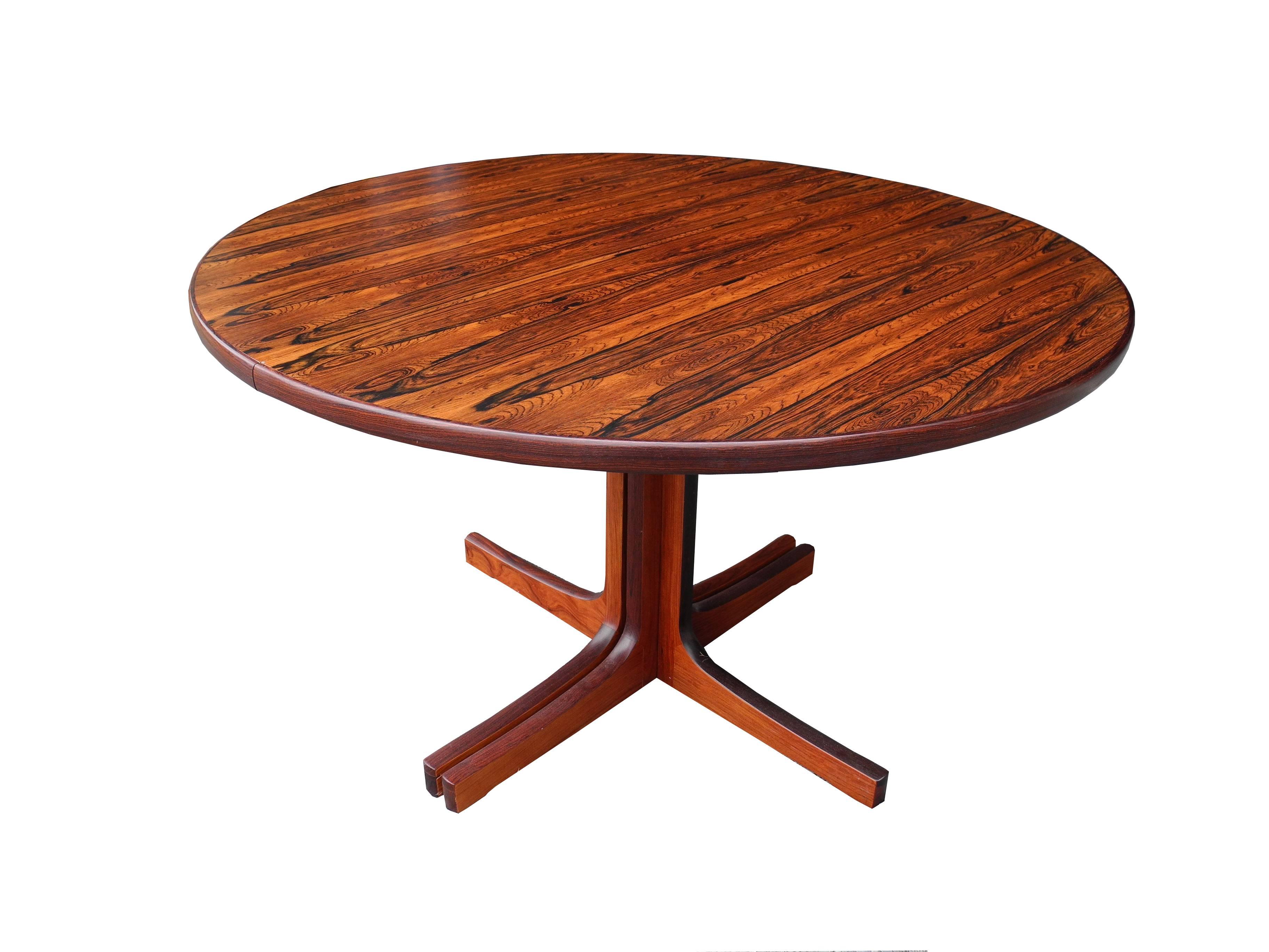 Danish Modern Round Rosewood Dining Table by Niels Otto Møller with Two Leaves 1