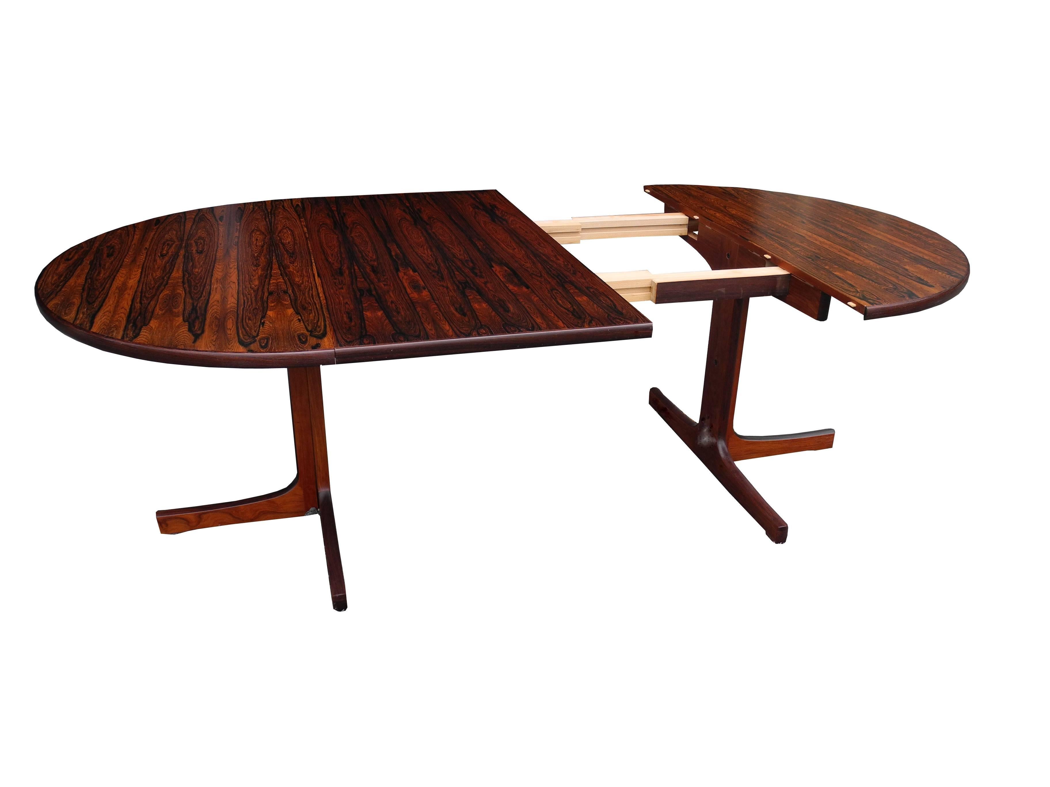 Danish Modern Round Rosewood Dining Table by Niels Otto Møller with Two Leaves 4