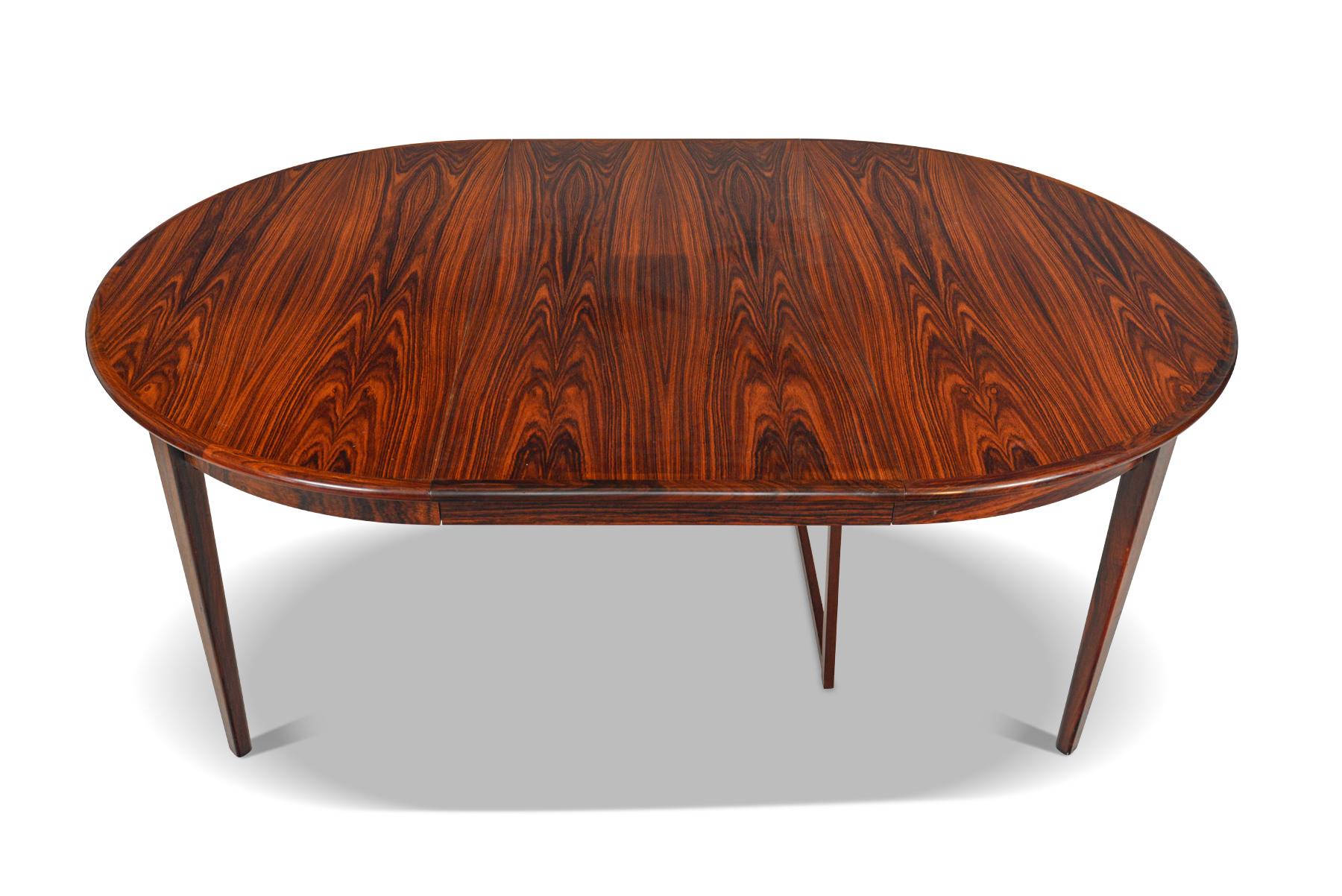 Danish Modern Round Rosewood Table with Three Leaves by Moreddi In Good Condition In Berkeley, CA