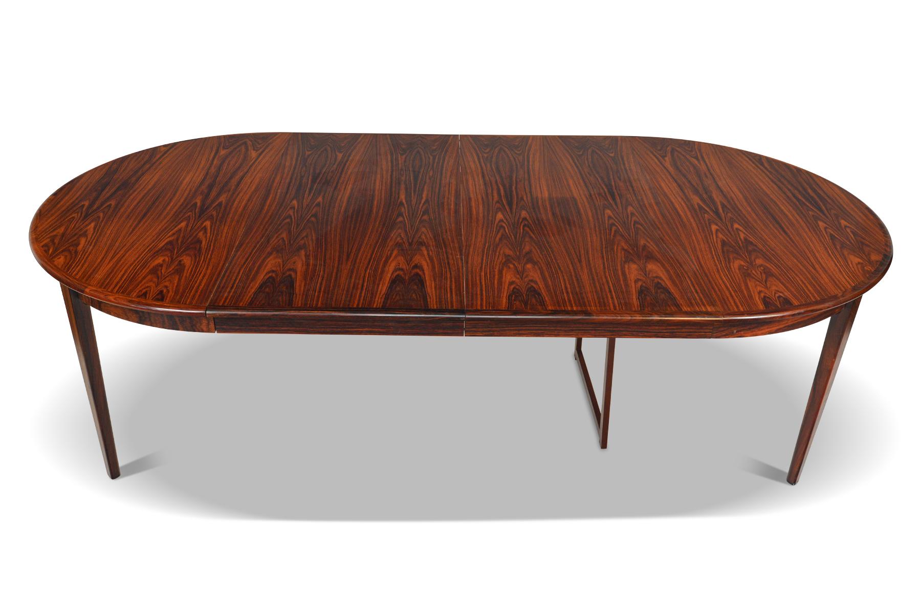 Danish Modern Round Rosewood Table with Three Leaves by Moreddi 1