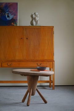 Danish Modern Round Side Table in Solid Oak, Otto Færge Style, Made in 1950s