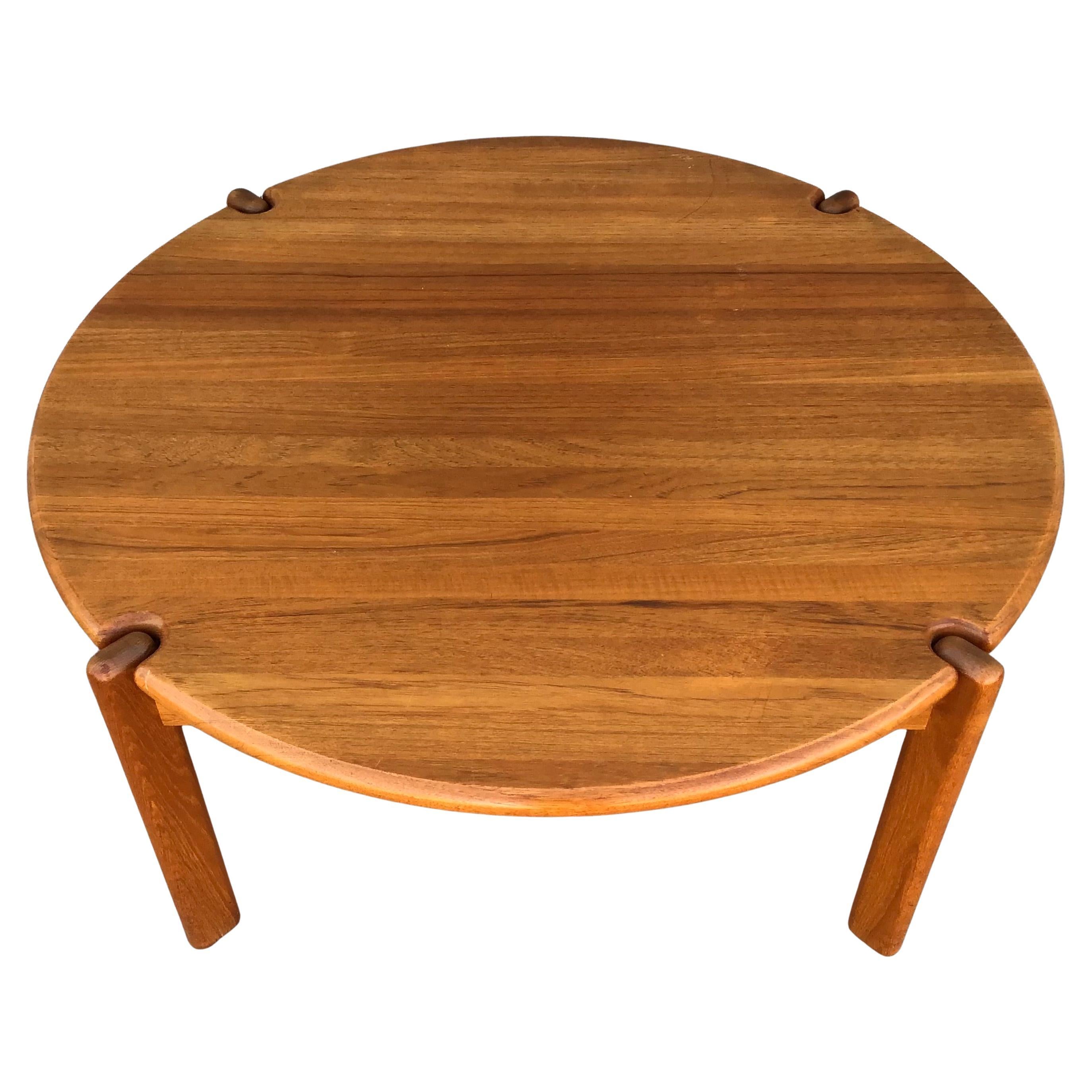 Dänischer moderner runder Couchtisch aus Teakholz, ca. 1960er Jahre