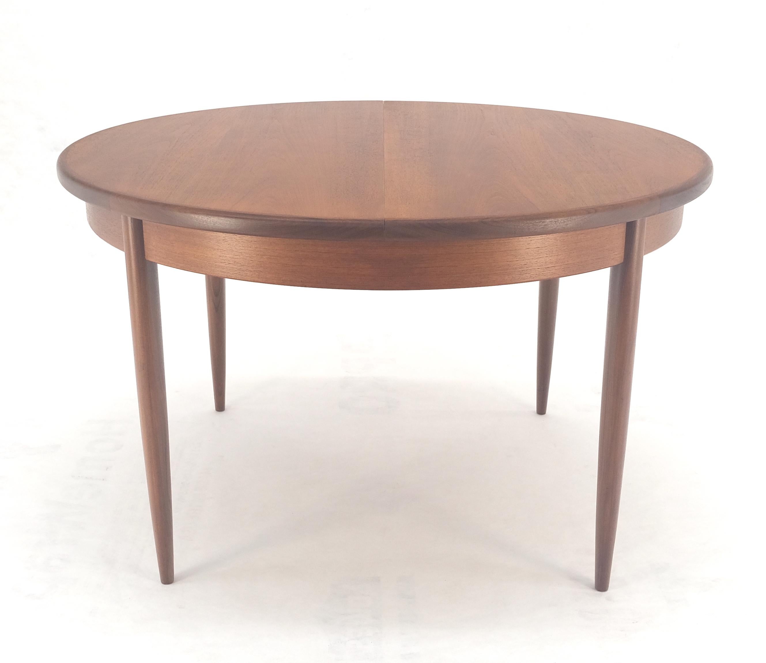Danois Danish Modern Round Teak Dining Table w/ 18