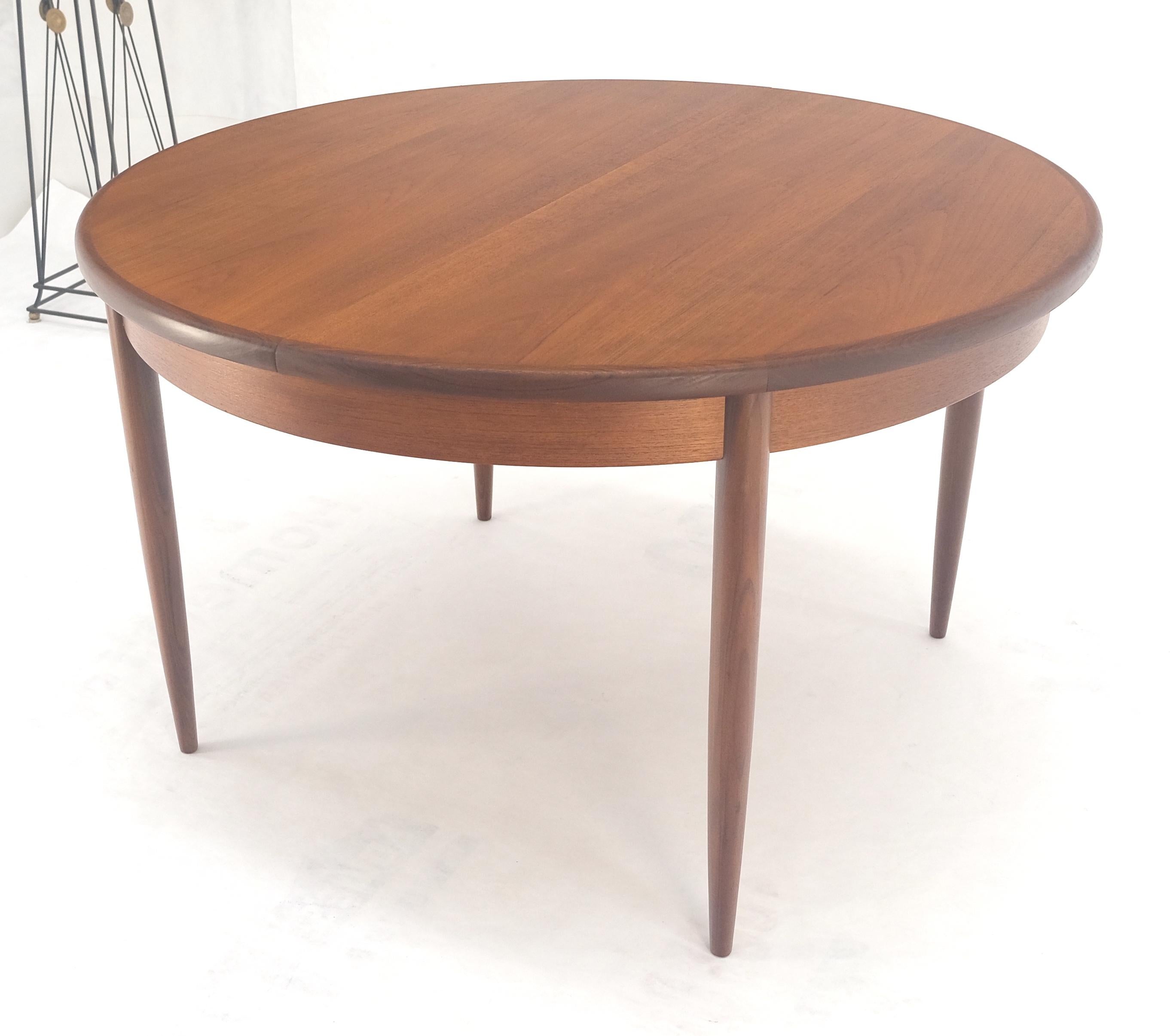 Laqué Danish Modern Round Teak Dining Table w/ 18