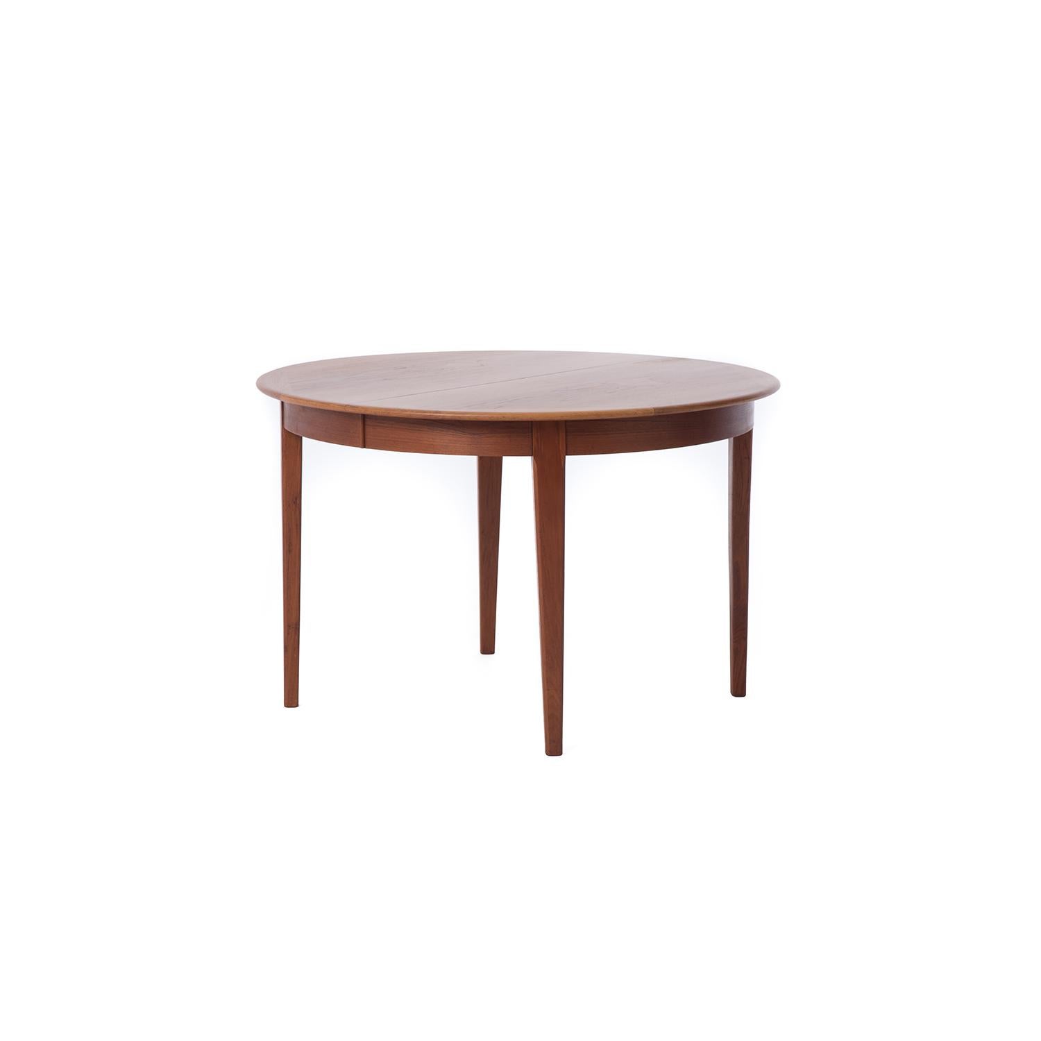 Scandinavian Modern Danish Modern Round Teak Table with Edge Band Detail