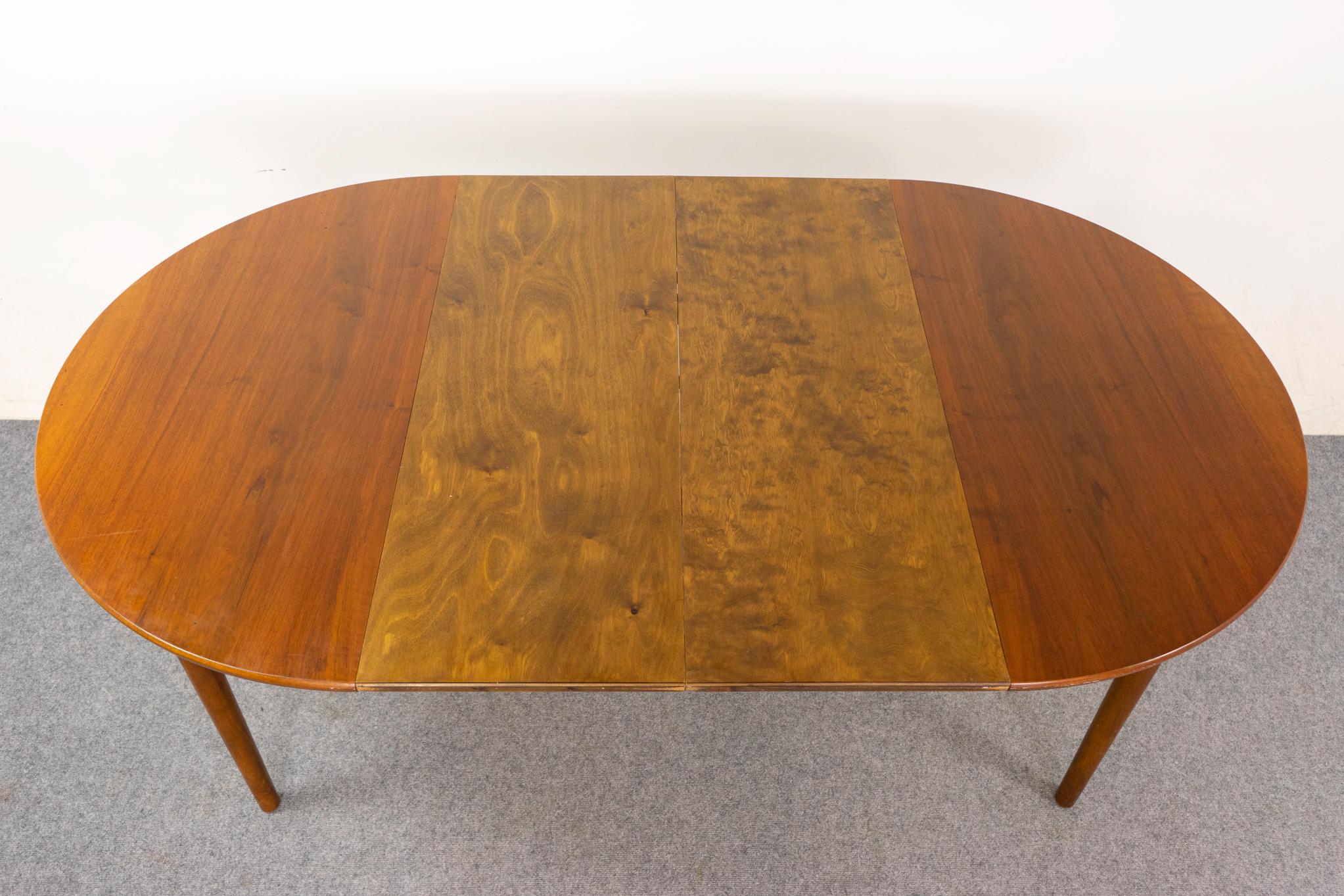 Danish Modern Round Walnut Dining Table For Sale 6