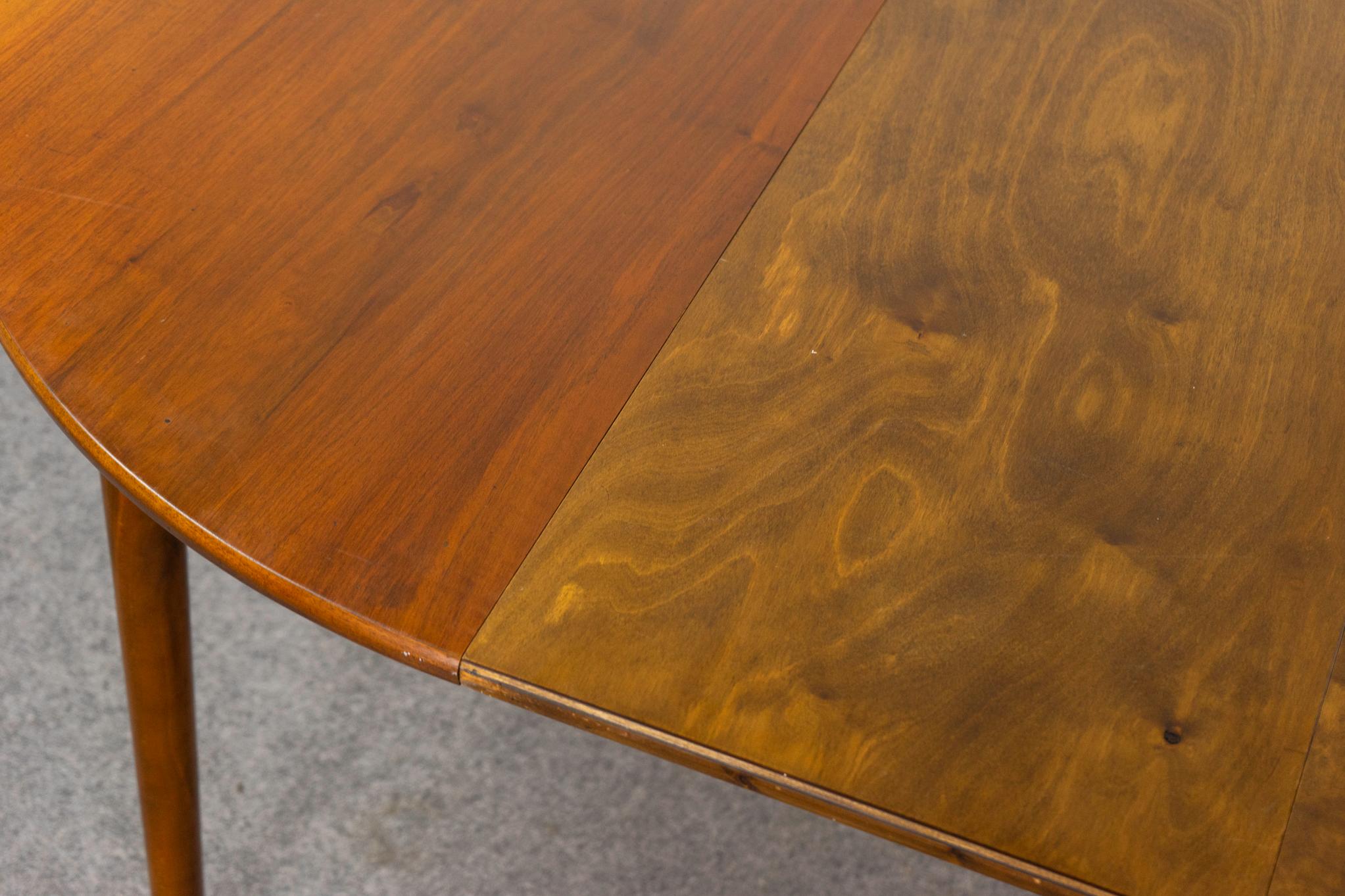 Danish Modern Round Walnut Dining Table For Sale 7