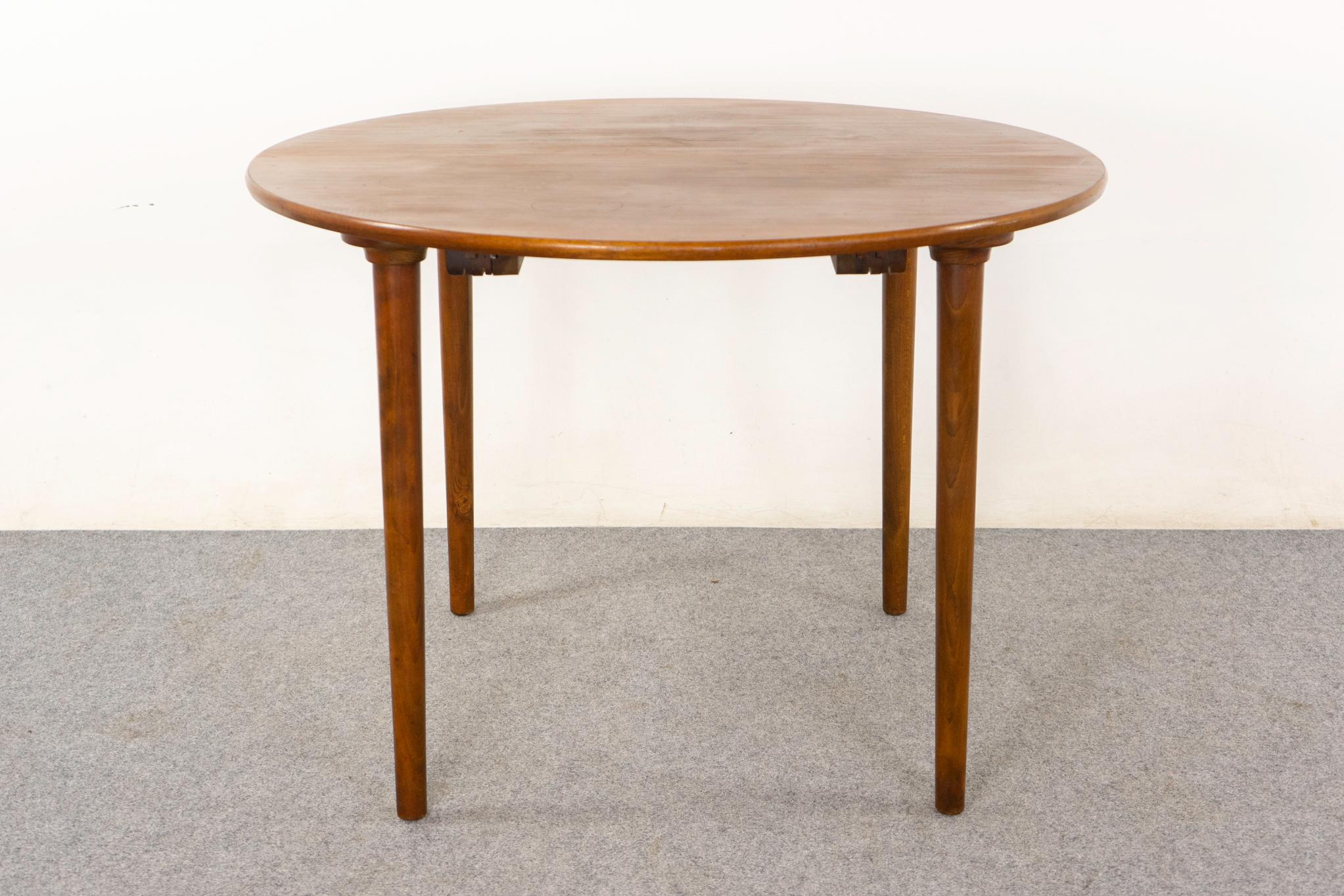 Mid-20th Century Danish Modern Round Walnut Dining Table For Sale