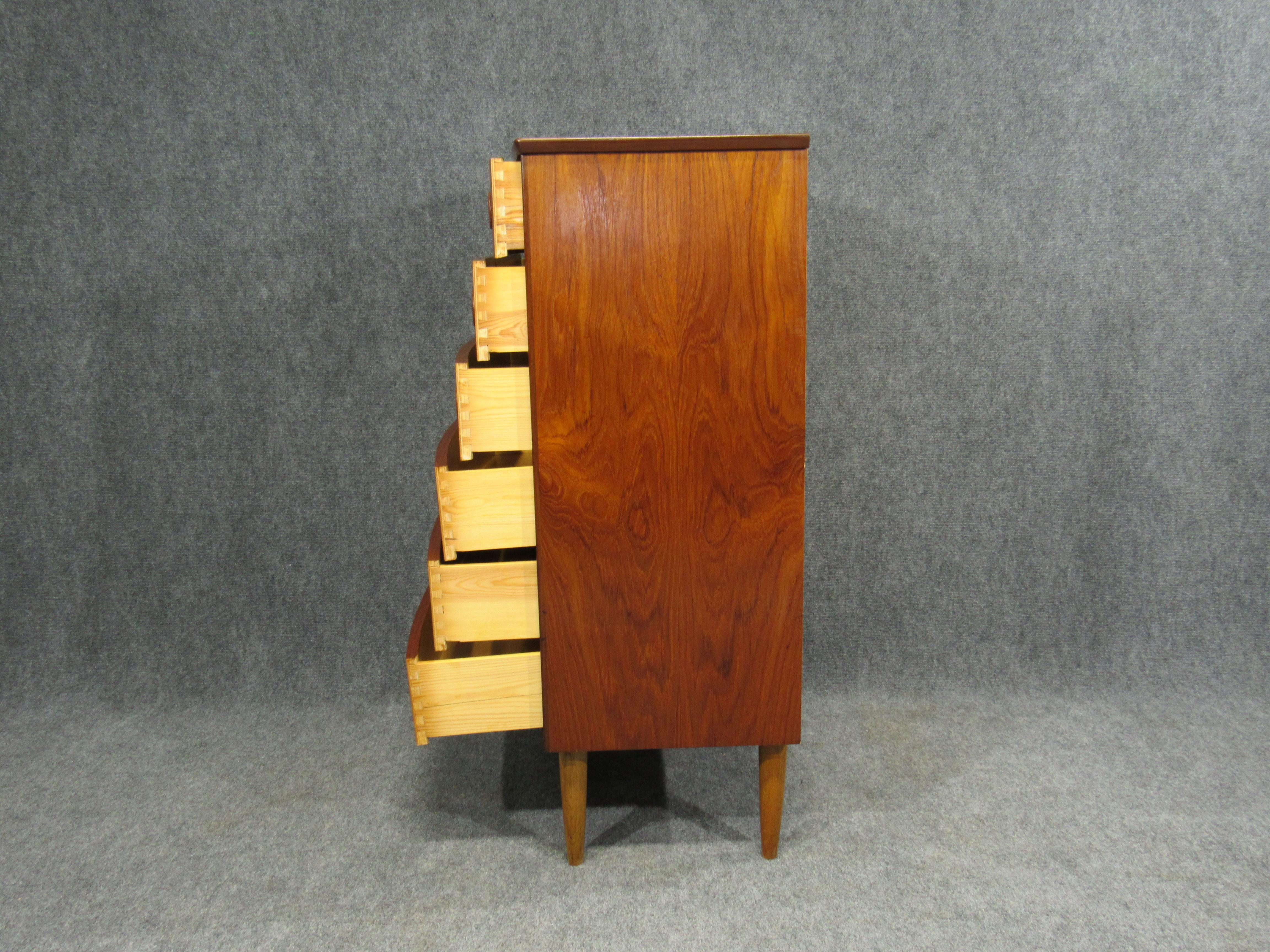 Mid-Century Modern Danish Modern Rounded Front Teak Chest of Drawers with Drawer Lock Key