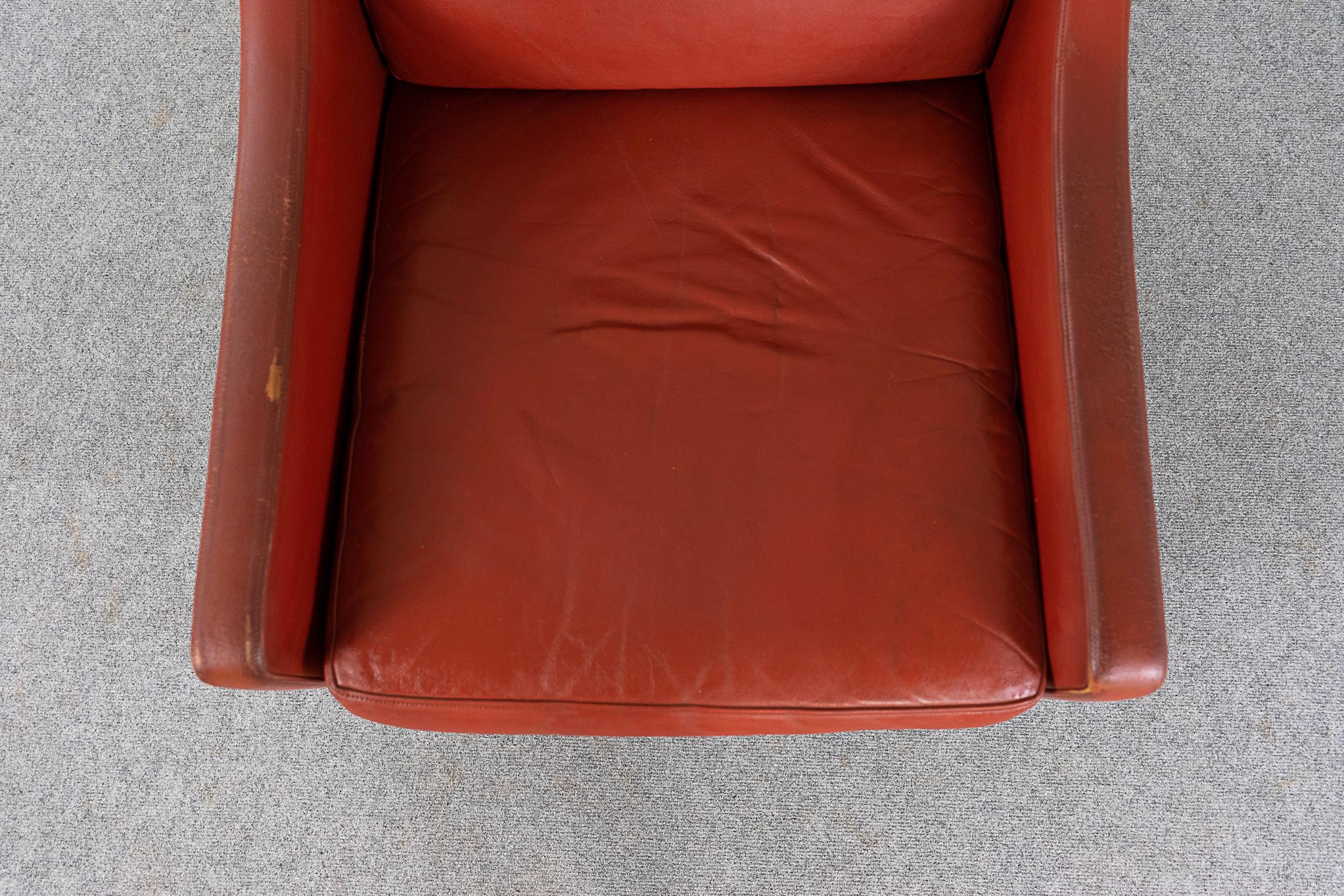Danish Modern Rust Leather Lounge Chair In Fair Condition For Sale In VANCOUVER, CA