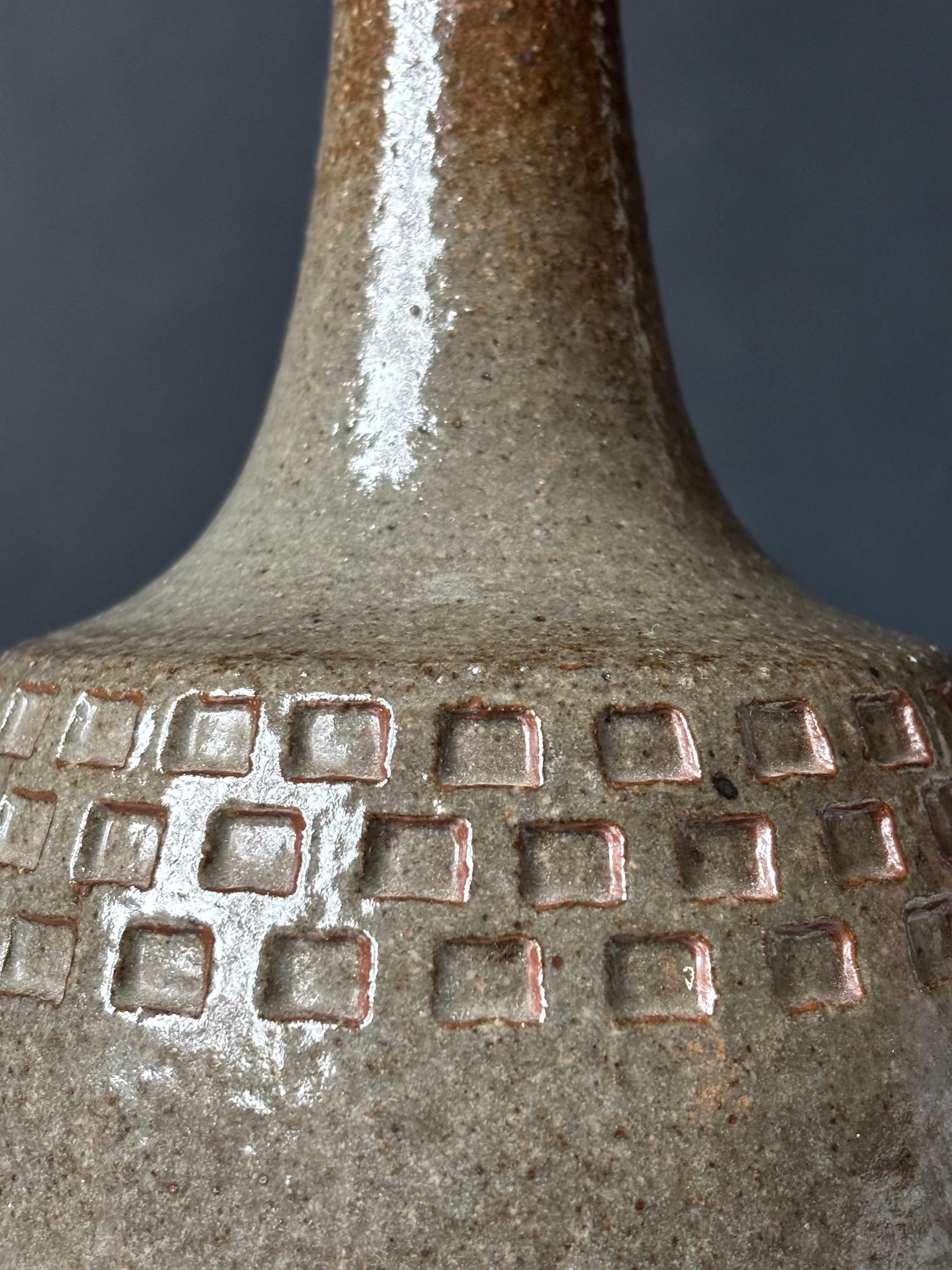 Céramique Lampe en grès gris Sage The Moderns, 1960s en vente