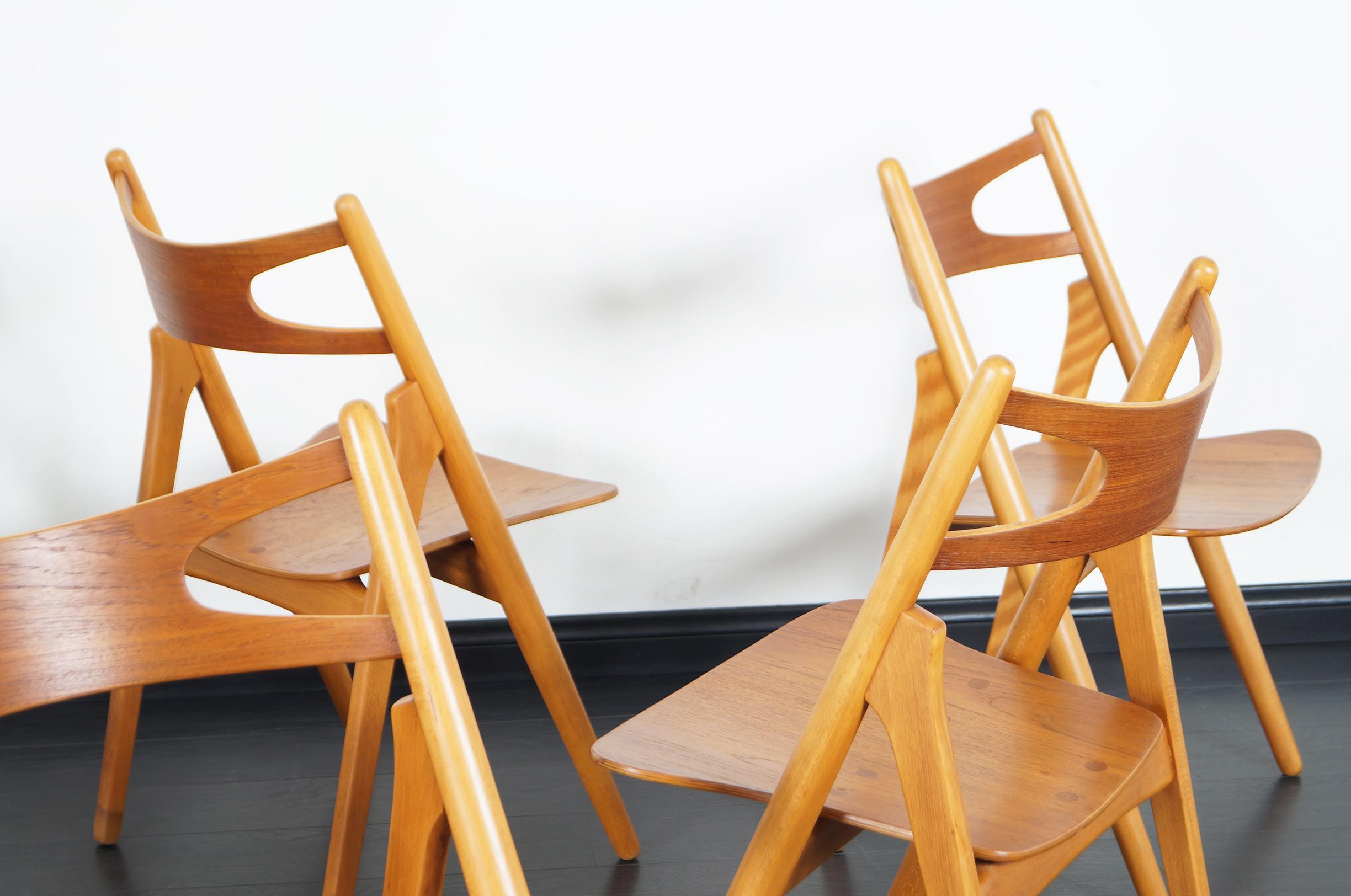 Danish Modern 'Sawbuck' Ch-29 Dining Chairs by Hans J. Wegner 1