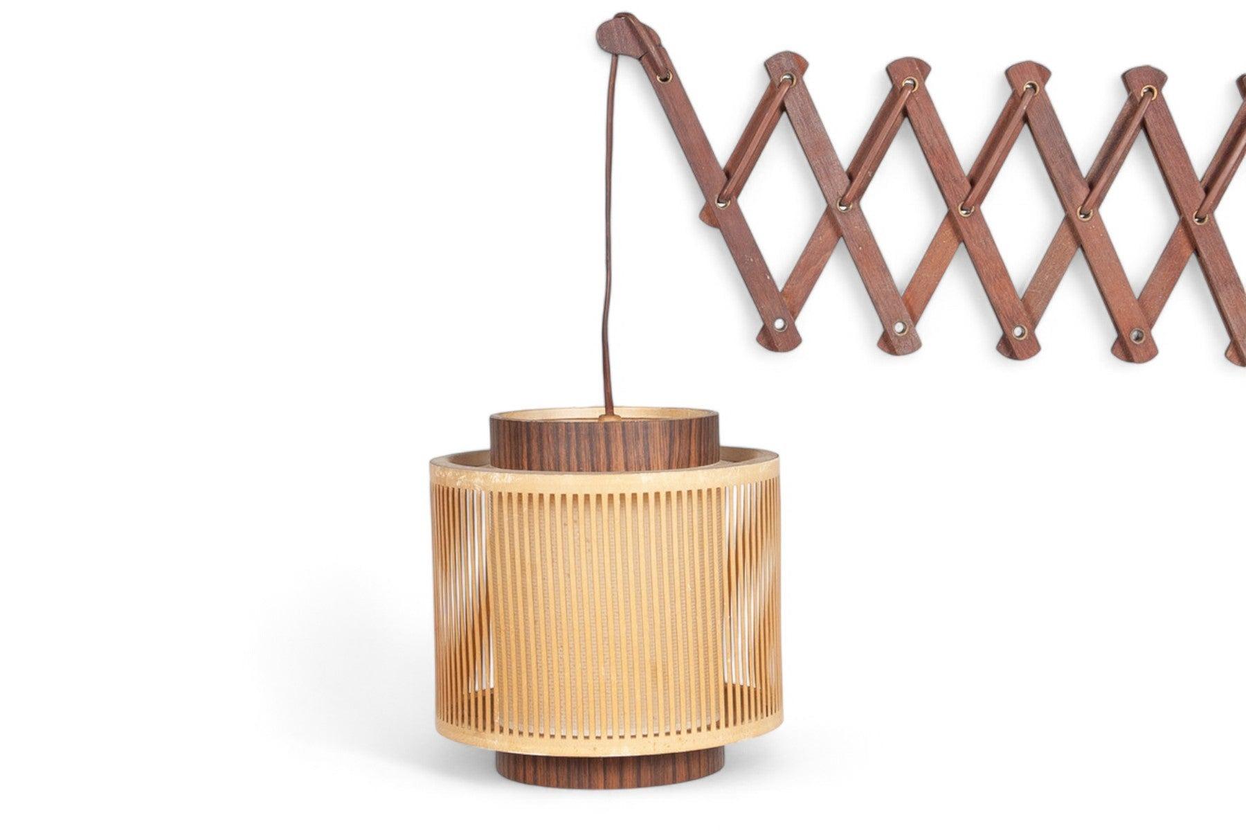 Mid-Century moderno Lampada a forbice moderna danese in teak
