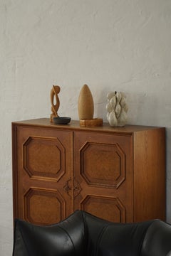 Danish Modern, Sclulptural Classic Cabinet in Oak and Burl Wood Veneer, 1950s