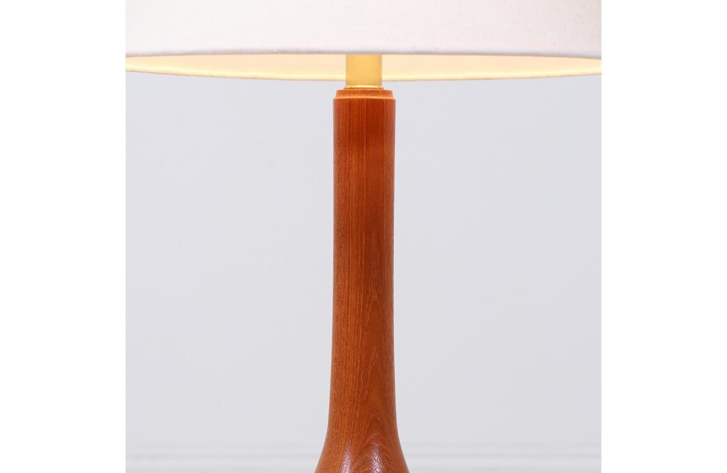 Mid-20th Century Expertly Restored - Danish Modern Sculpted Teak Table Lamp with Cone Linen Shade For Sale