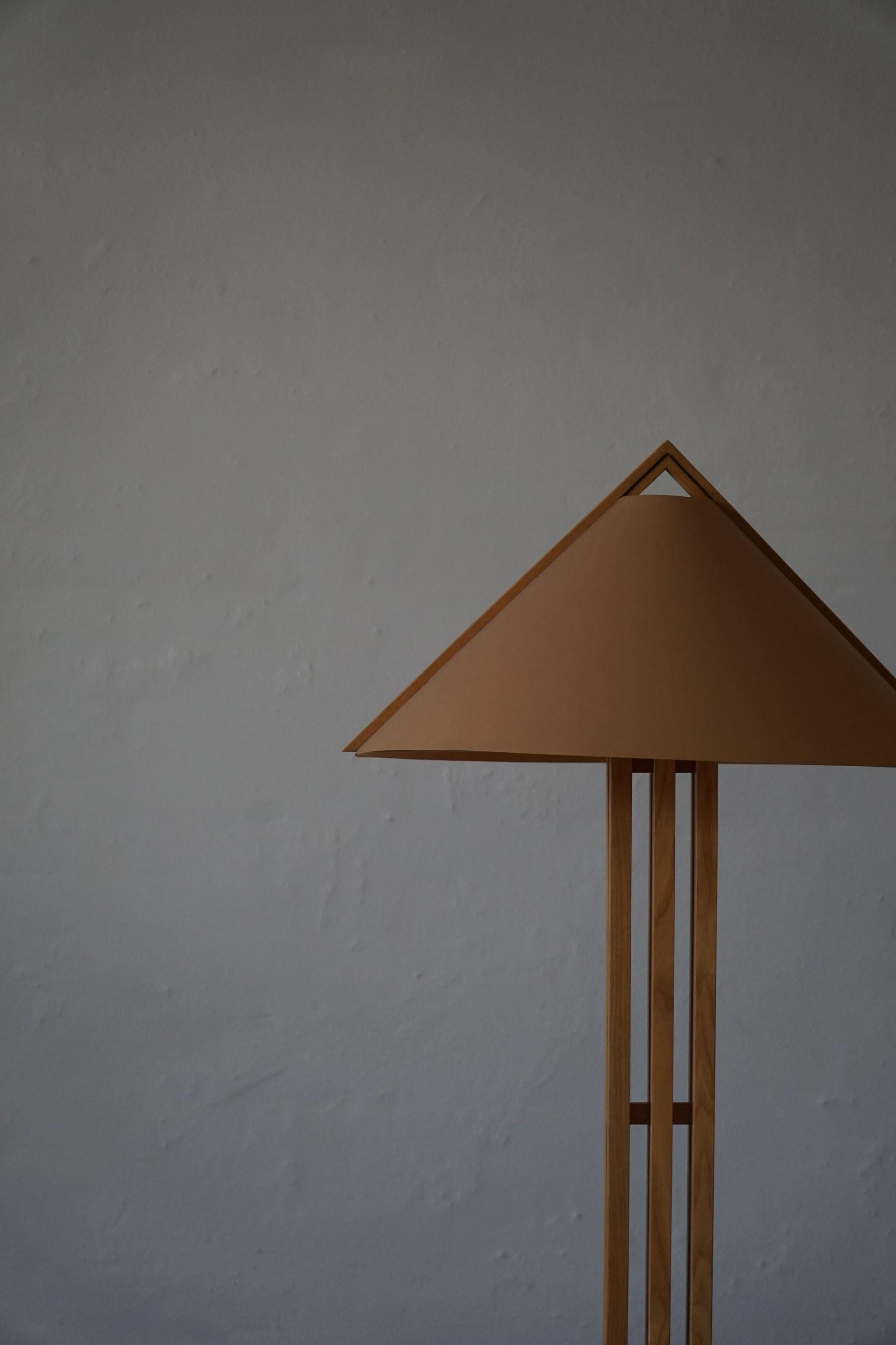 Danish Modern Sculptural Floor Lamp in Solid Pine, Made by Domus, 1970s 4