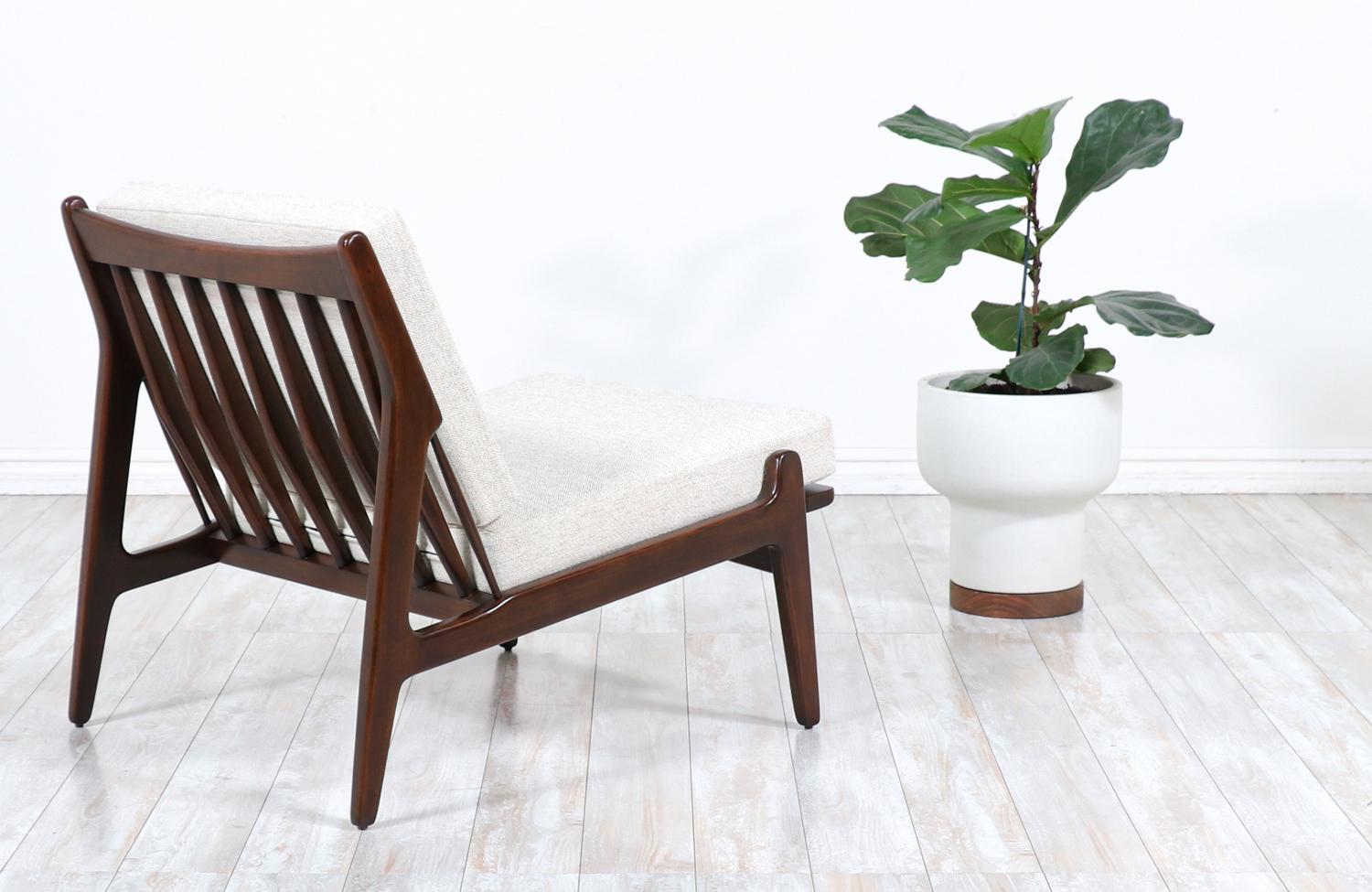 Mid-20th Century Danish Modern Sculptural Lounge Chair by Ib Kofod-Larsen for Selig